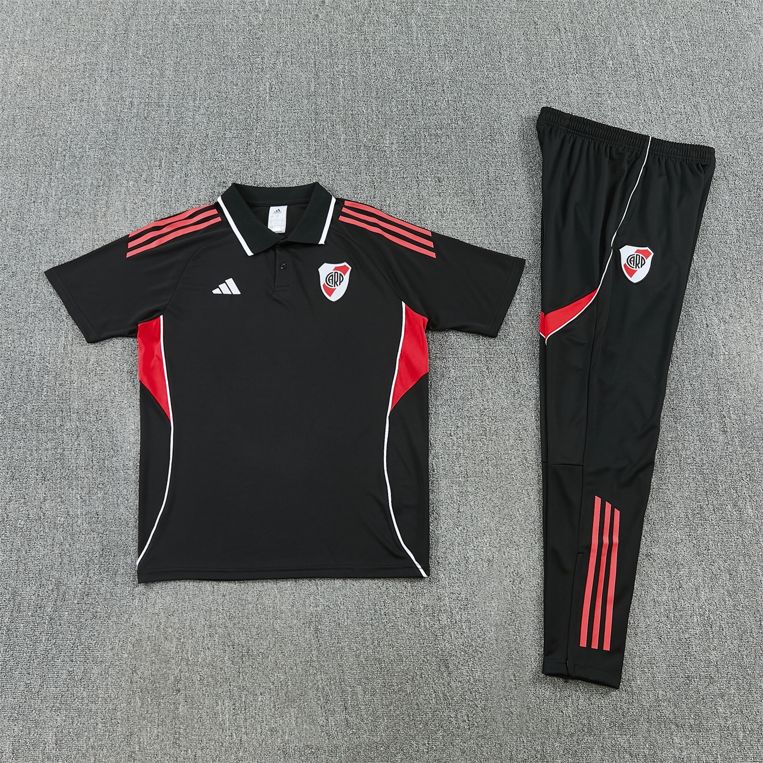 Unitedfootballkit.com | River Plate 25-26 POLO Short-Sleeve Training Set - Black Top and Black Pants -Customize Name, Number and Patch | Worldwide Shipping