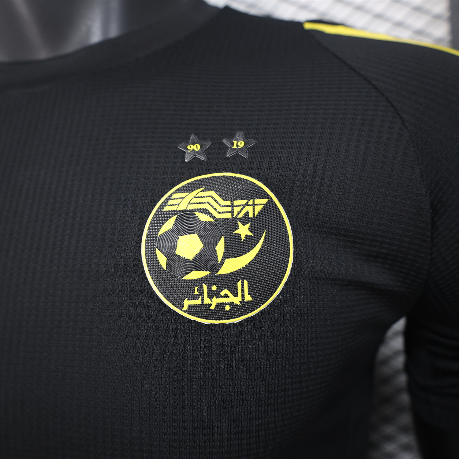 foot-Algeria 25-26 Pure Black Jersey with Yellow Line - Player Version