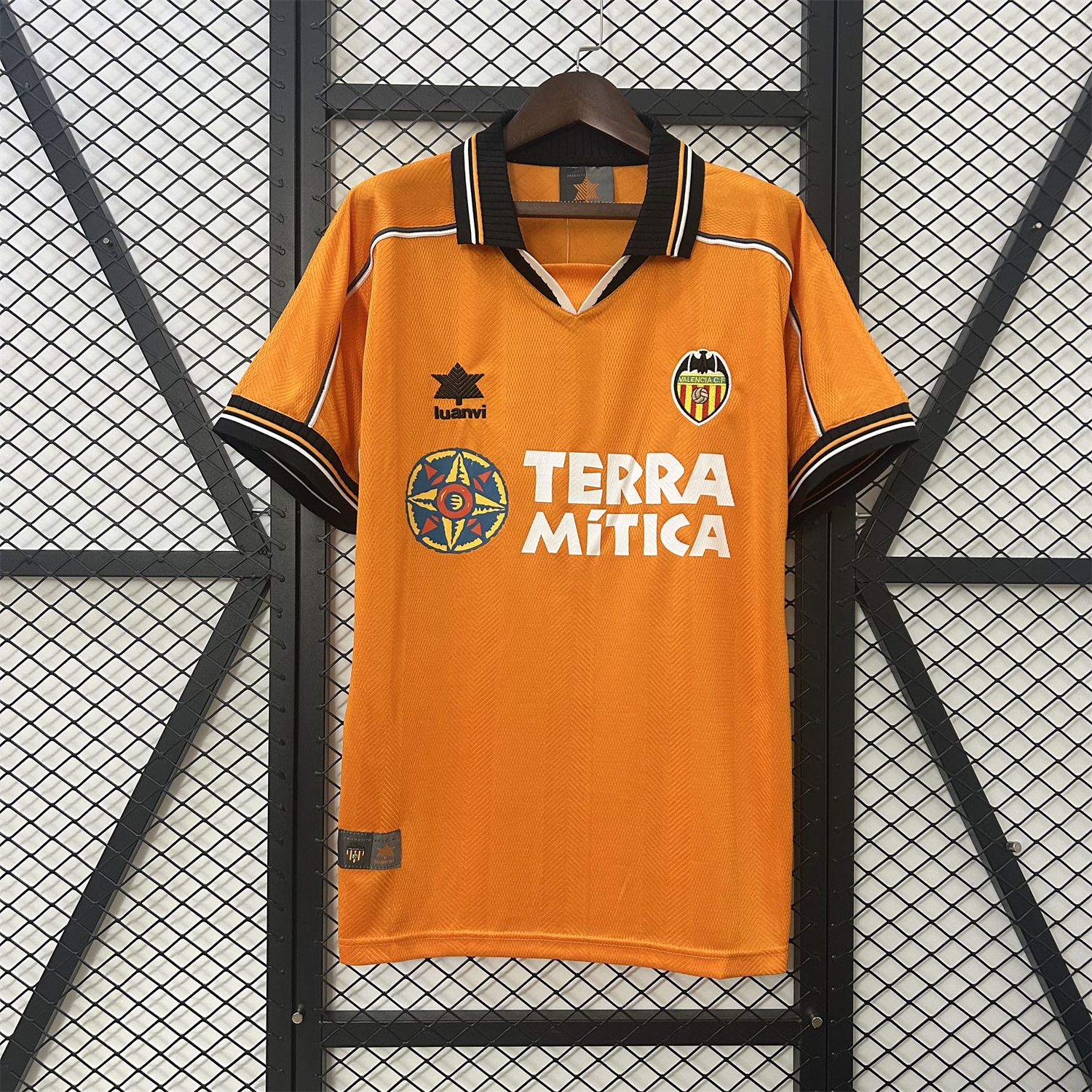 foot-Retro Valencia 1999-00 Away Jersey