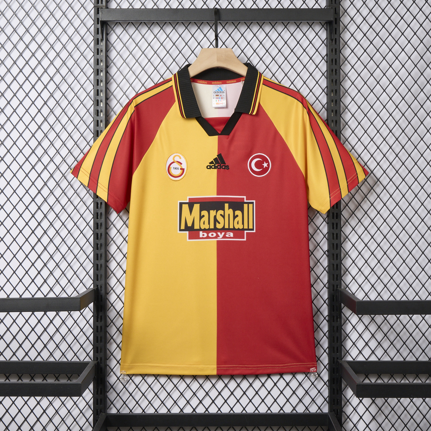 foot-Retro Galatasaray 1998-99 Home Jersey