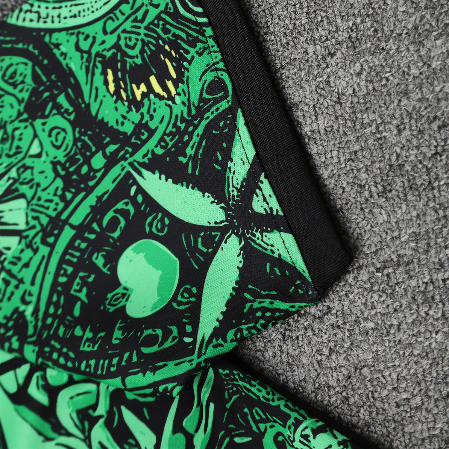 foot-Brazil 25-26 Green Jesus Statue Short-Sleeve Training Set - Green Top & Black Shorts