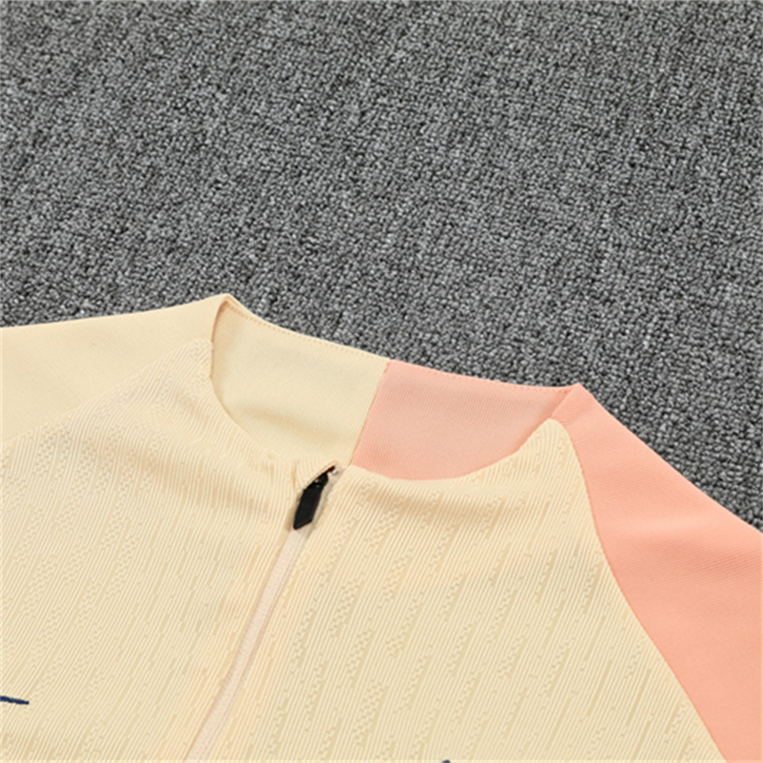 foot-Barcelona 25-26 Long Sleeve Training Set - Player Version - Light Yellow Top and Blue Pants