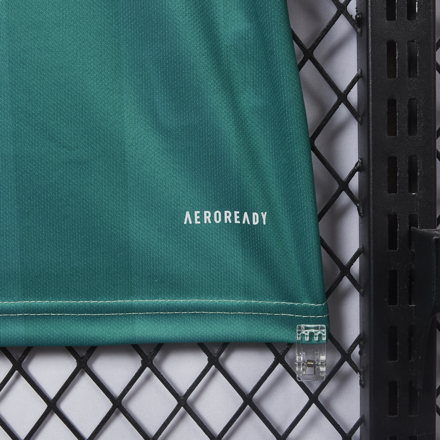 Unitedfootballkit.com | Liver.pool 25-26 Tricolor Shirt - Fans Version -Customize Name, Number and Patch | Worldwide Shipping