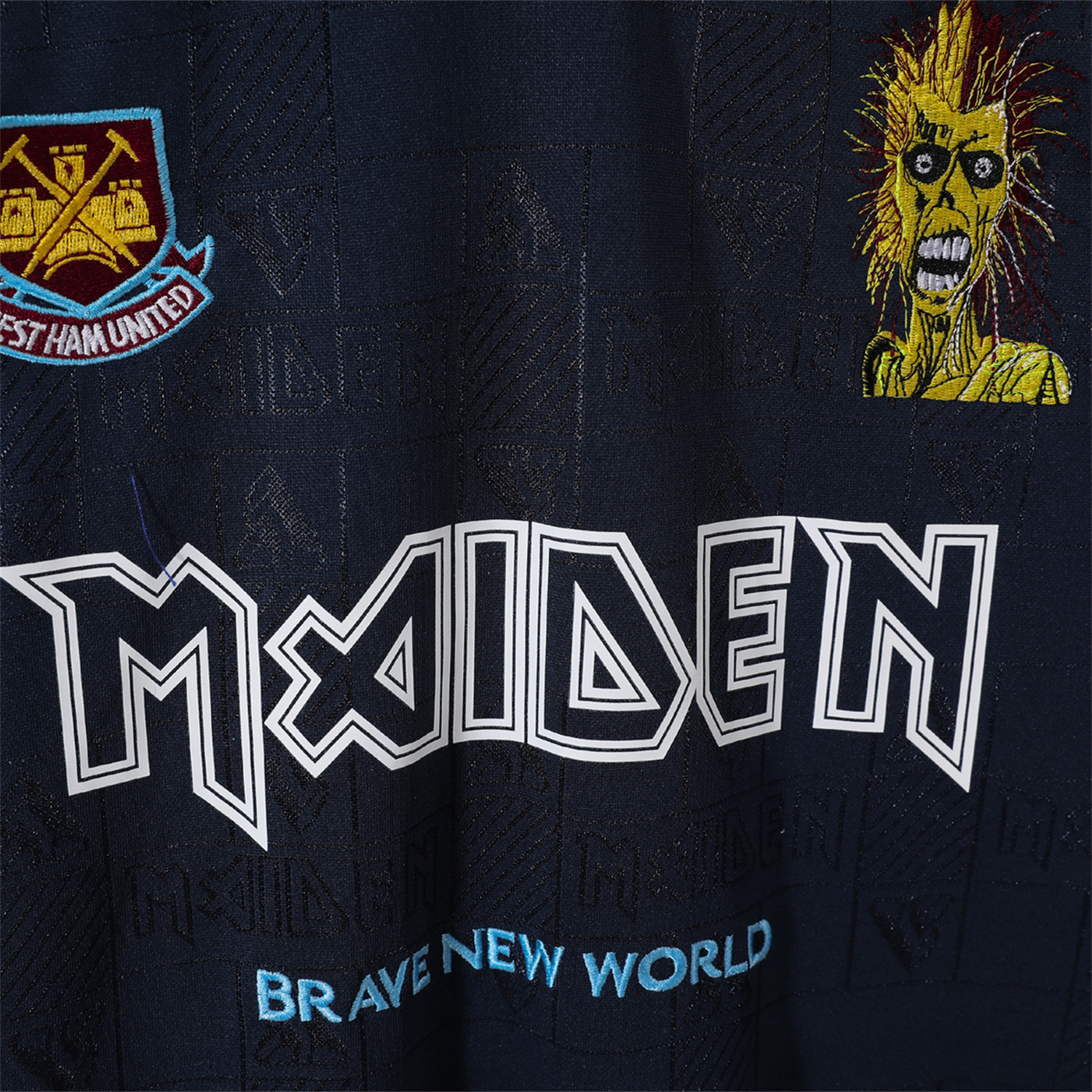 foot-Retro West Ham United 1999 Iron Maiden Home Jersey
