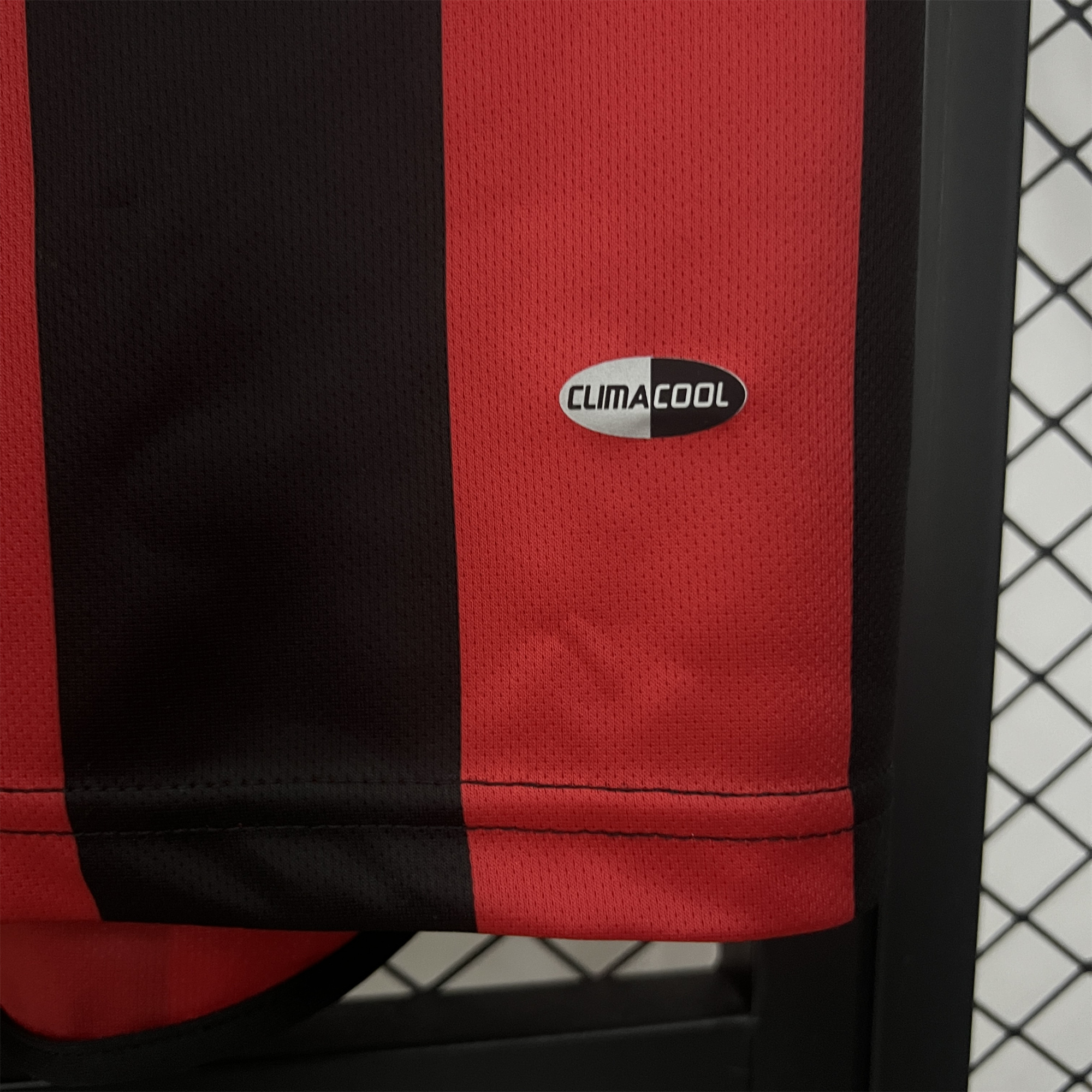 SIUjerseys-Retro AC Milan 2003-04 Home Jersey