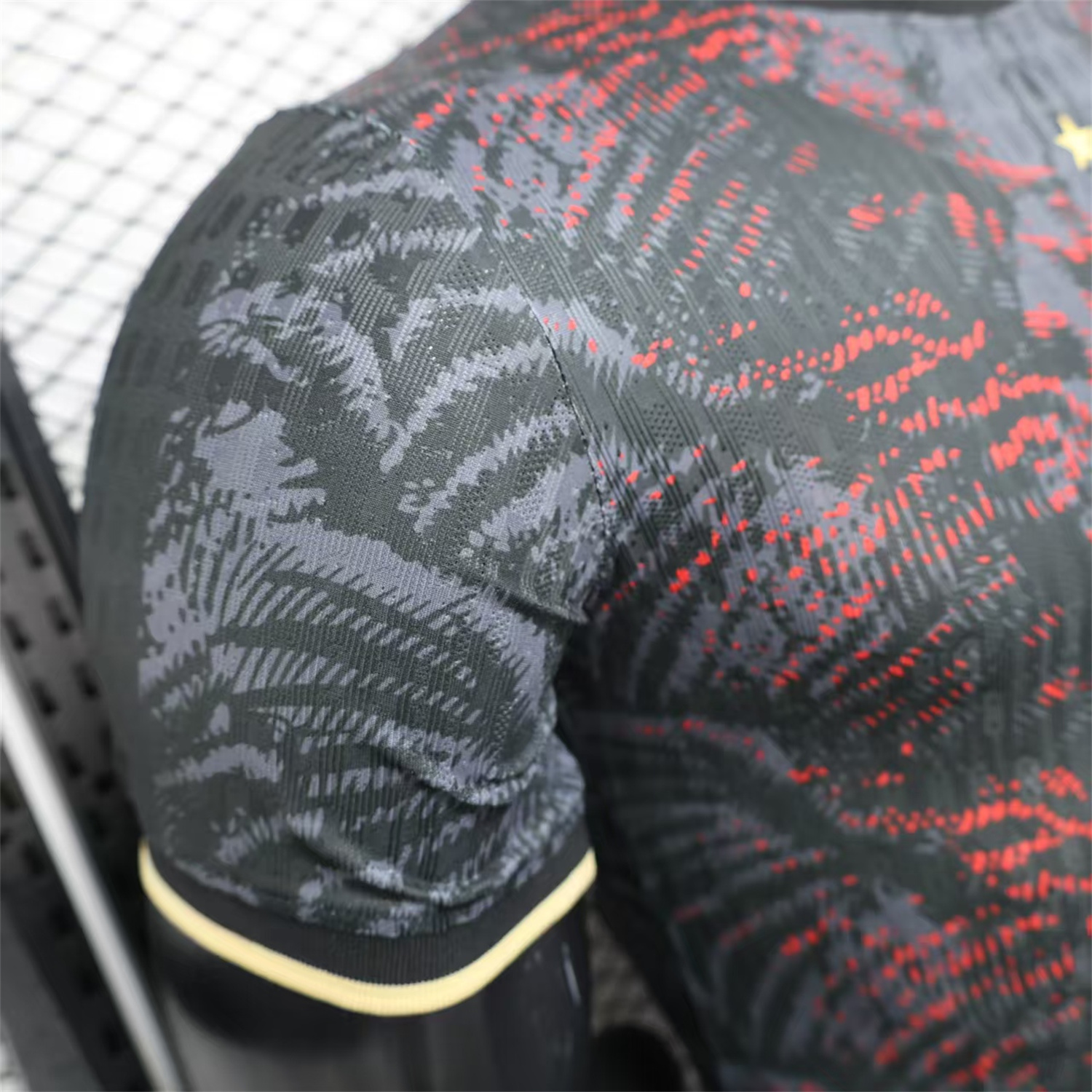 foot-Paris Saint-Germain PSG 25-26 Champions League Commemorative Edition Black Red Eiffel Tower Jersey - Player Version