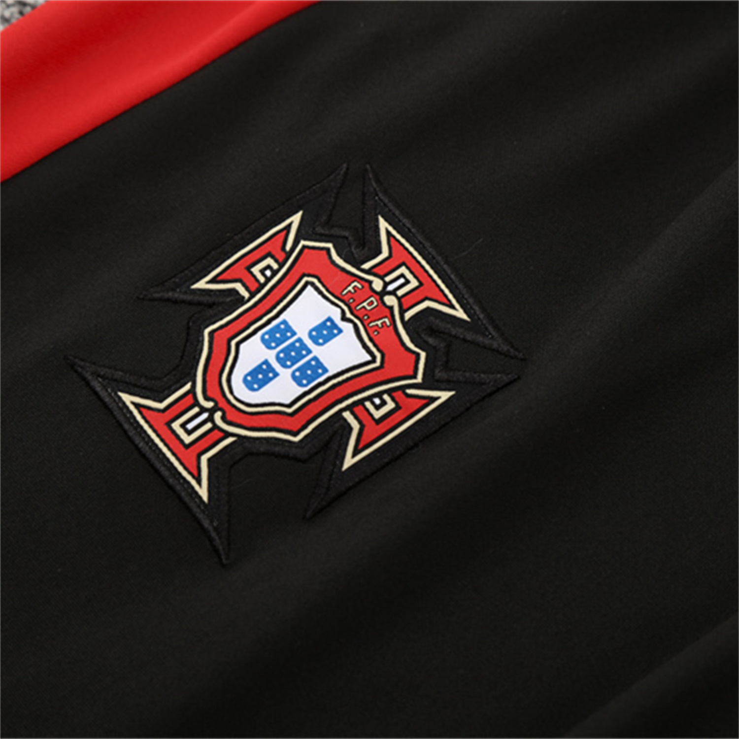 foot-Portugal 25-26 Long Sleeve Training Set - Red Top & Black Pants