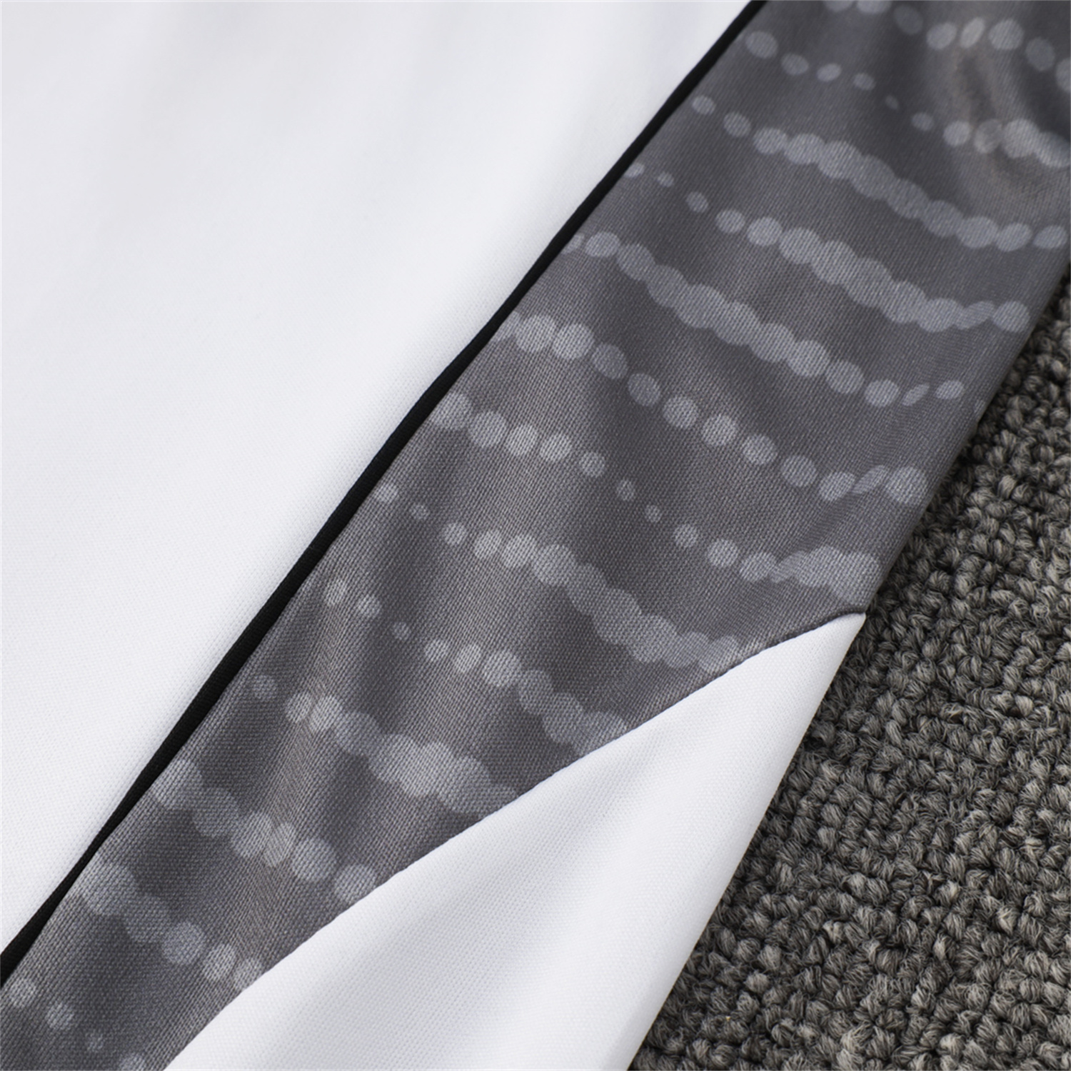 foot-Real Madrid 25-26 Vest Training Set - White Vest and Black Shorts