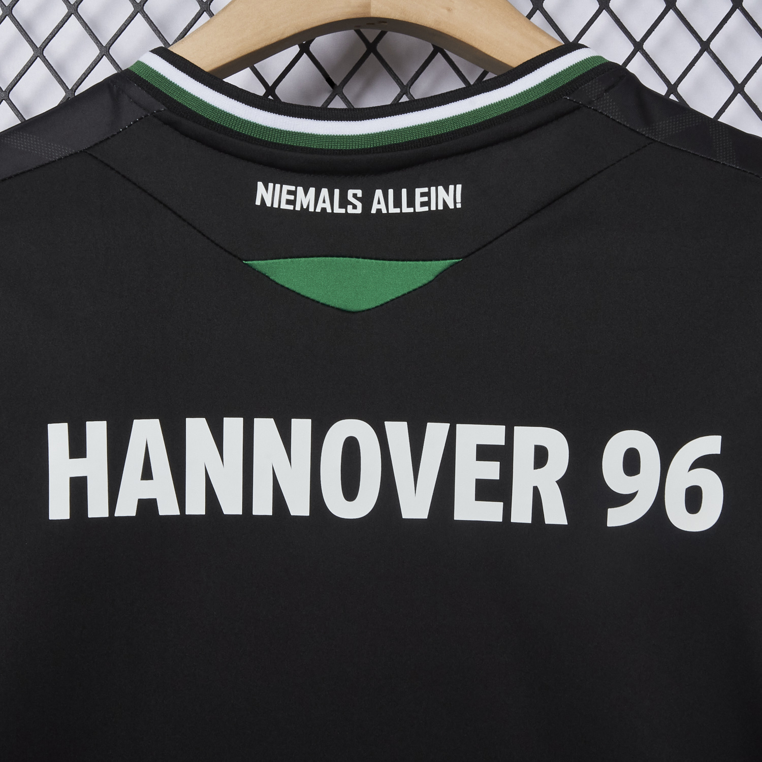 foot-Hannover 96 25-26 Away Jersey - Fans Version