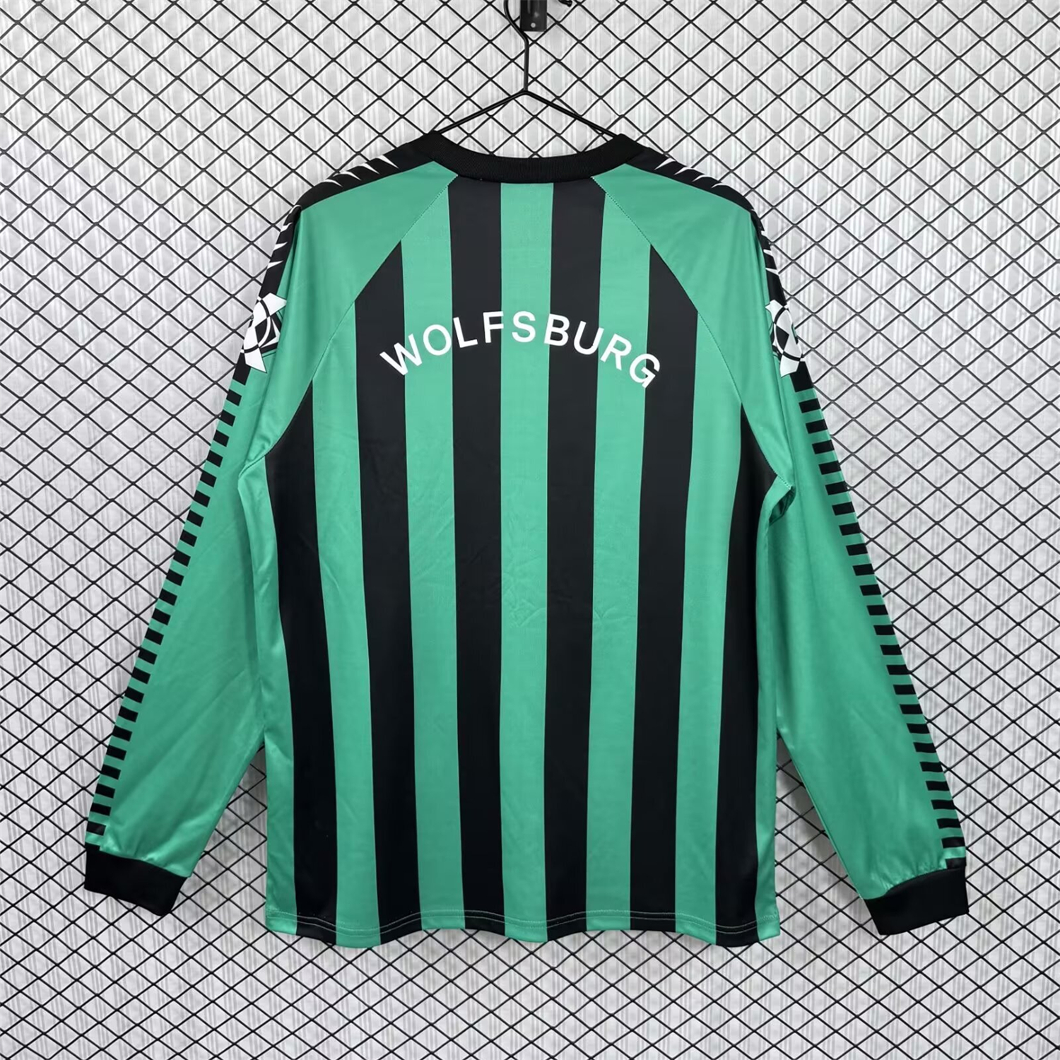 Funinjersey-Retro Wolfsburg 1994-96 Away Long Sleeves Jersey