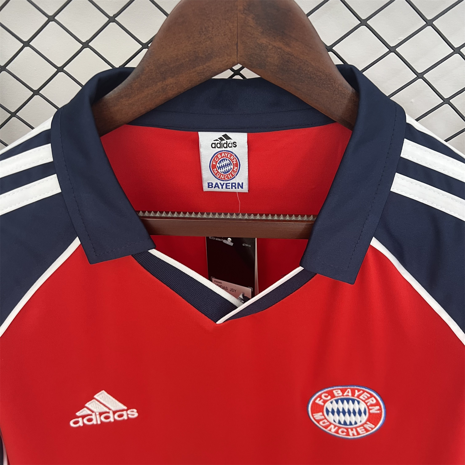 foot-Retro Bayern Munich 2000-01 Home Jersey