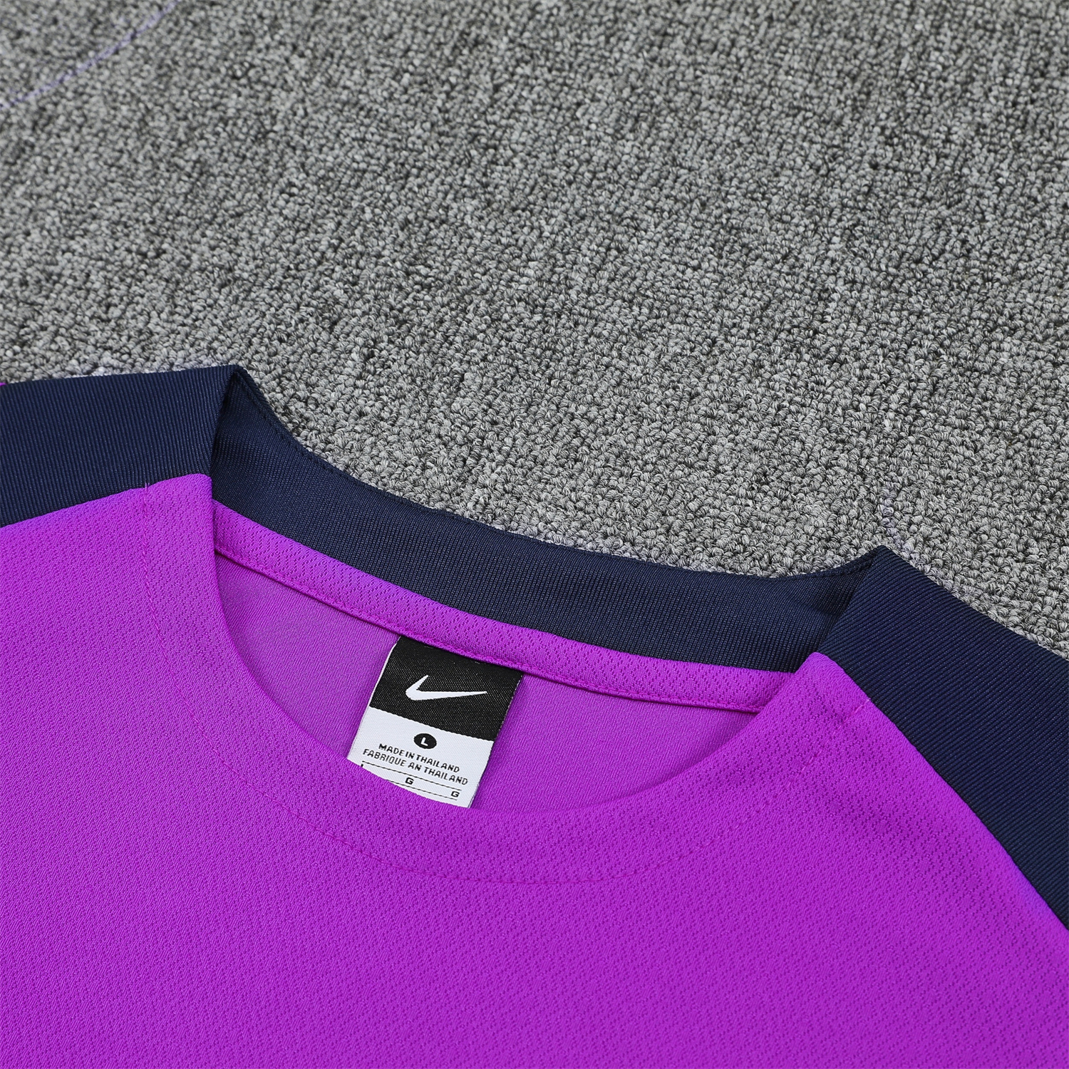 Unitedfootballkit.com | Barcelona 25-26 Vest Training Set - Purple Vest and Dark Blue Shorts -Customize Name, Number and Patch | Worldwide Shipping
