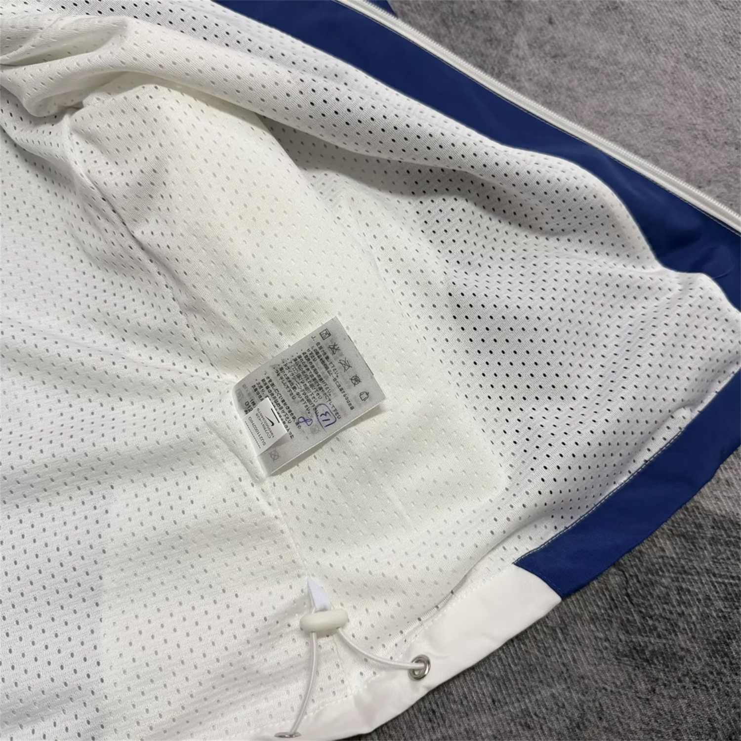 Funinjersey-England 2026 Retro Style Windbreaker Jacket - Blue And White