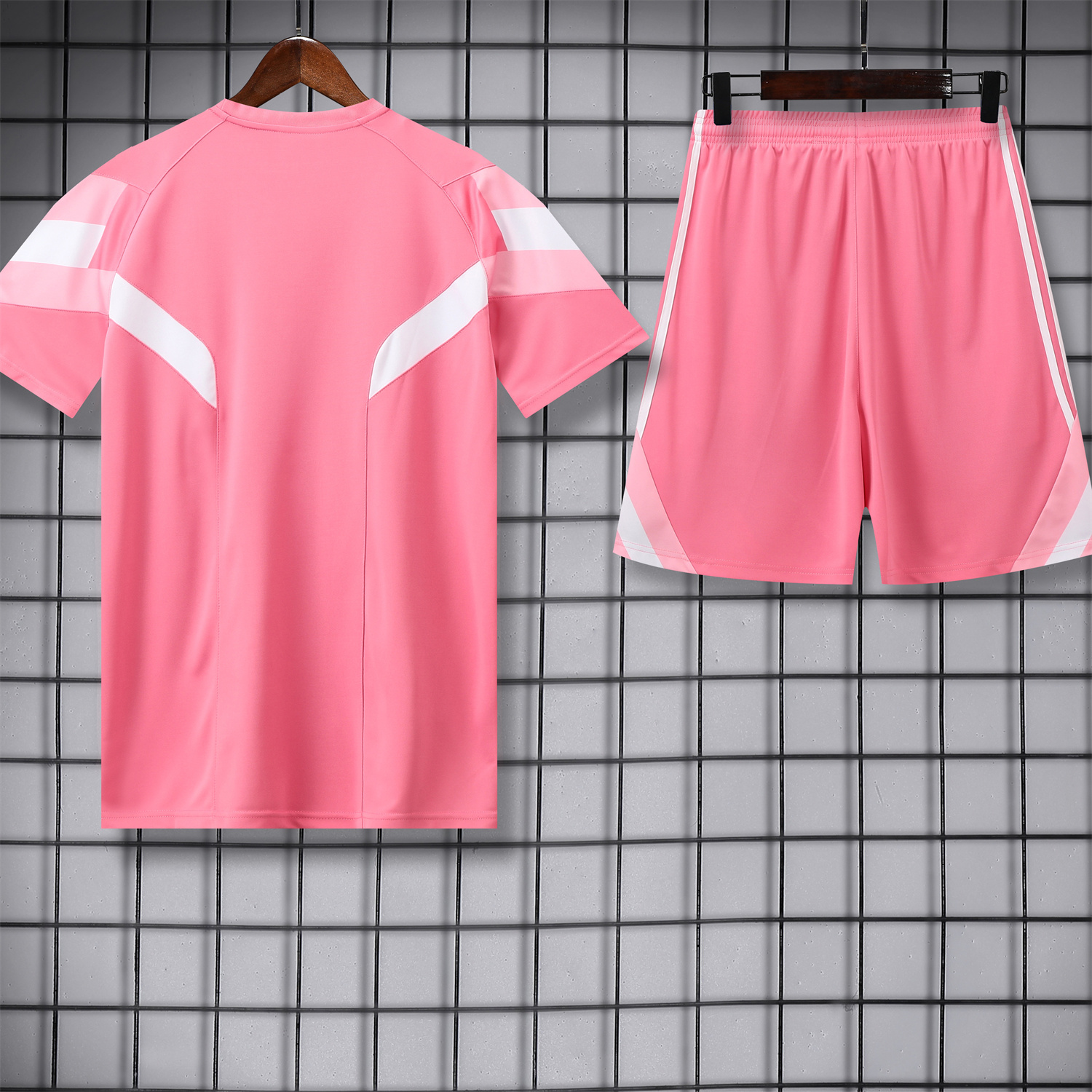 foot-INT M.A.M 25-26 Short-Sleeve Training Set - Pink Top & Pink Shorts