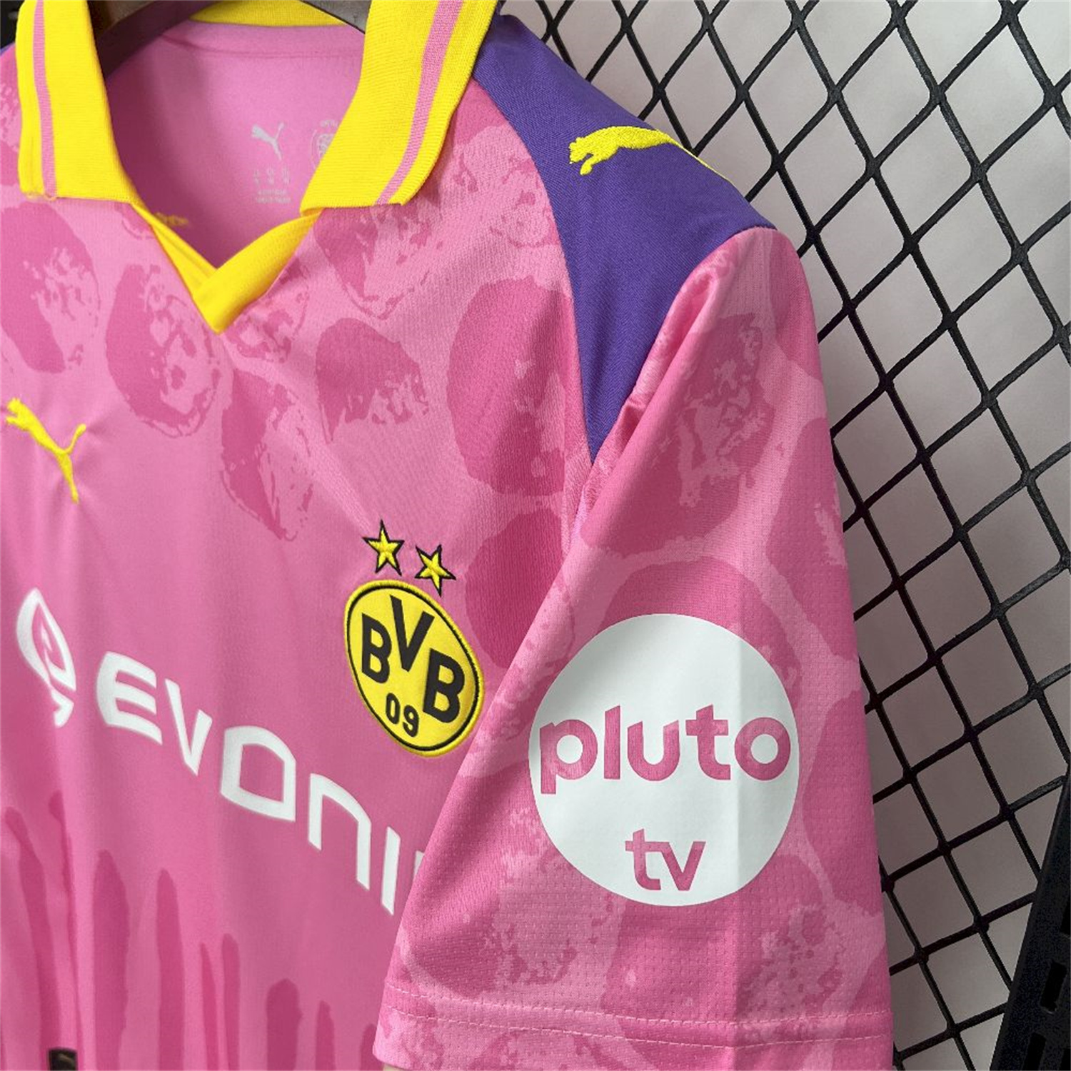 foot-Dortmund 25-26 Club World Cup Pink Goalkeeper Jersey - Fans Version