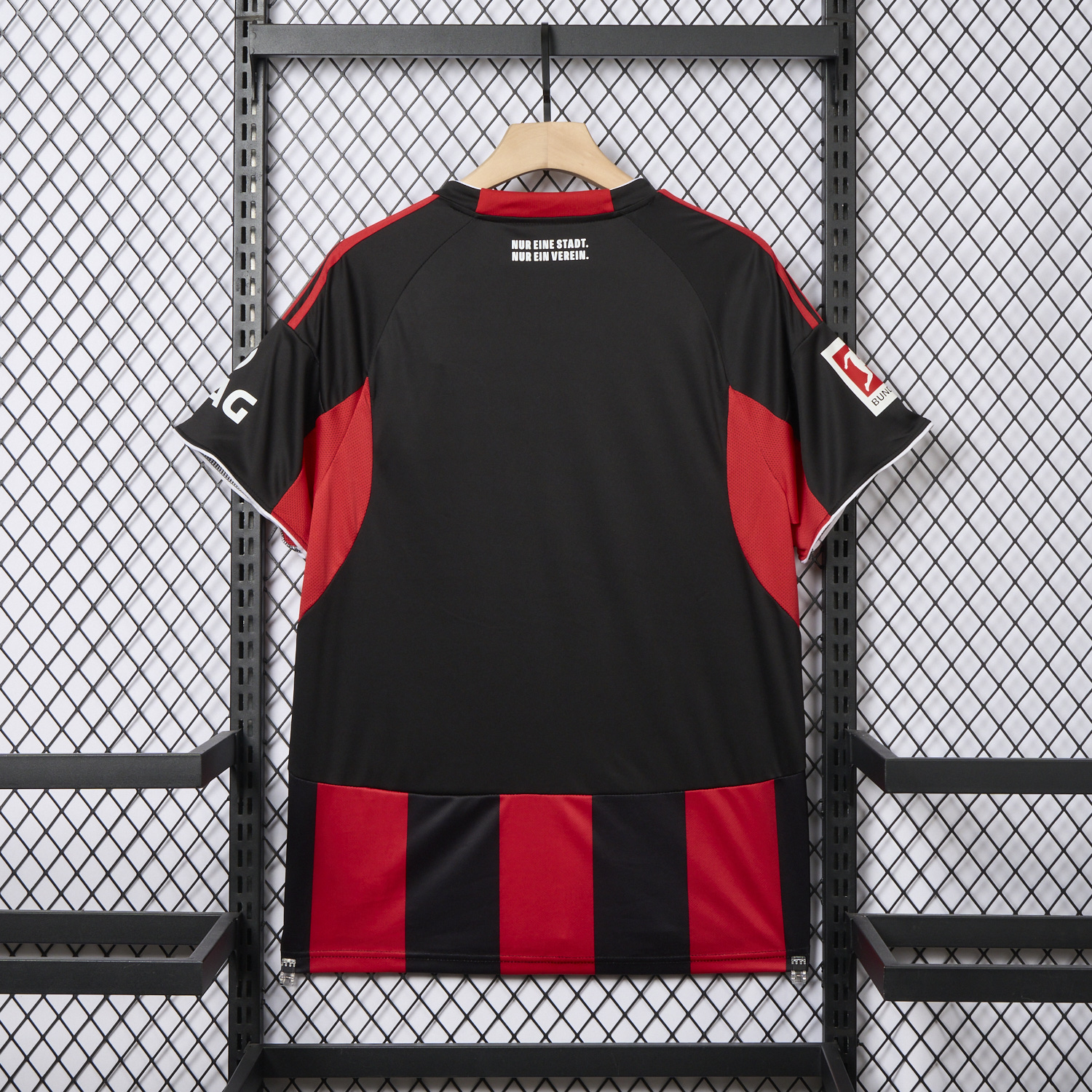 foot-Frankfurt 25-26 Home Red Jersey - Fans Version