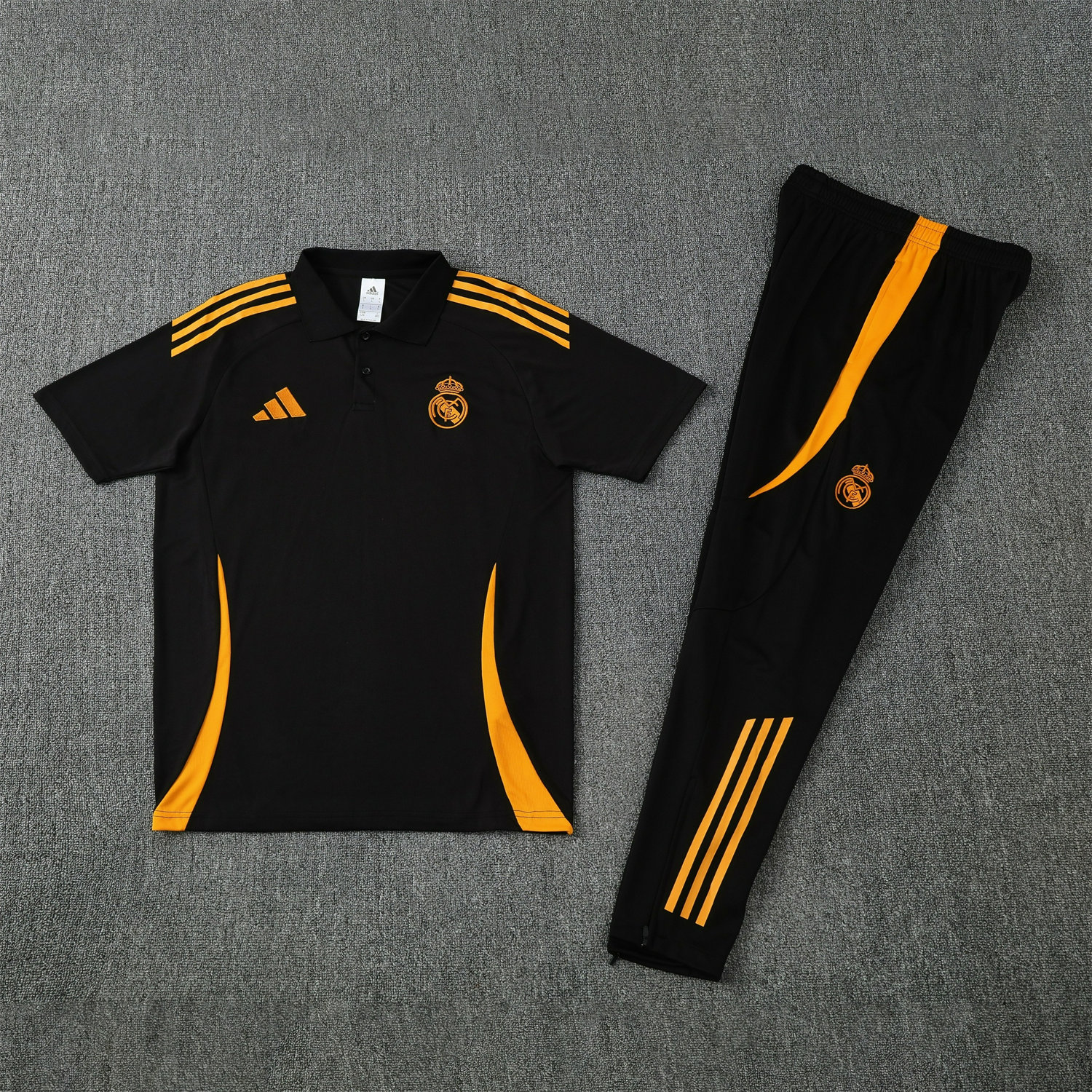 foot-Real Madrid 25-26 POLO Short-Sleeve Training Set - Black Top and Pants with Yellow Stripes