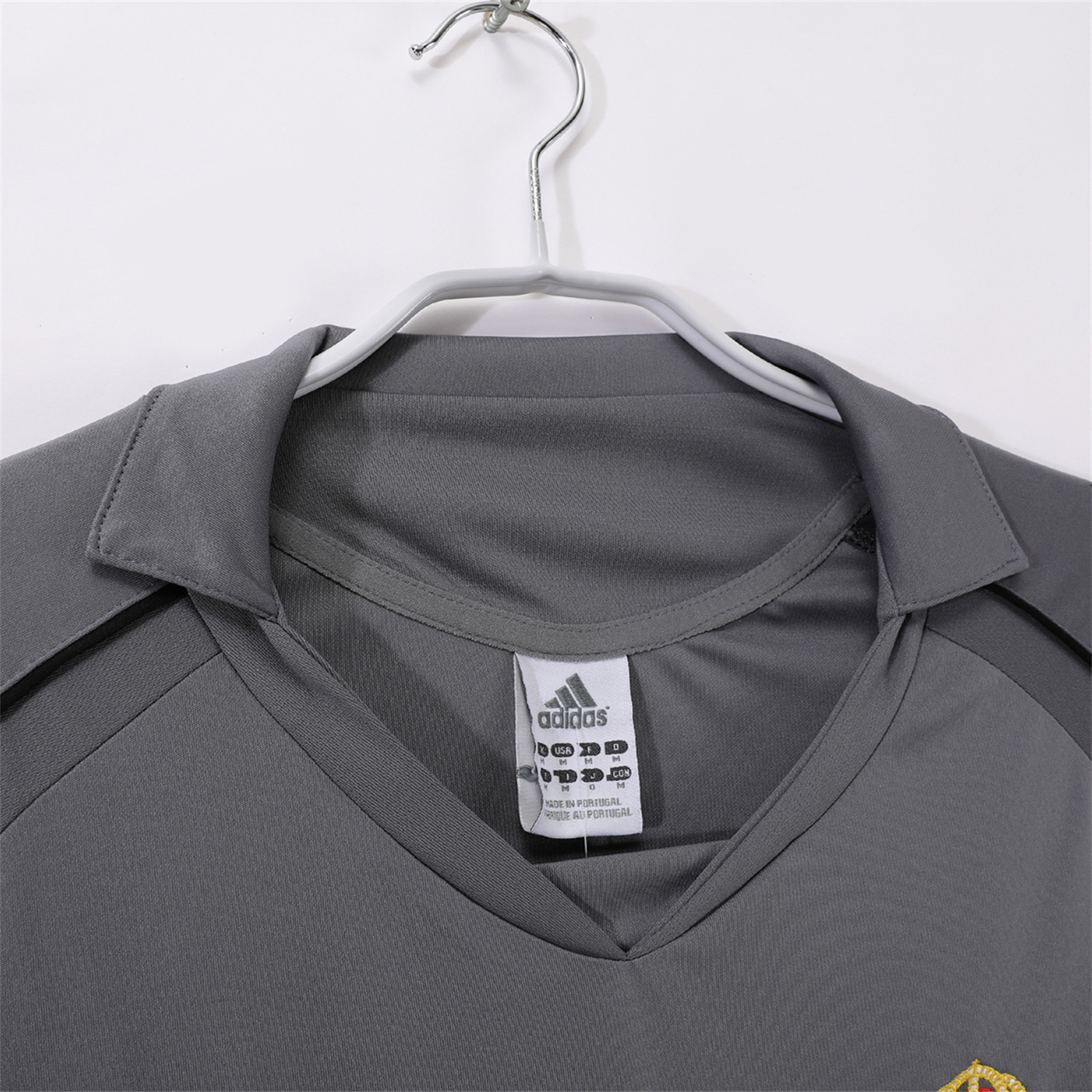 foot-Retro Real Madrid 04-05 Third Grey Jersey