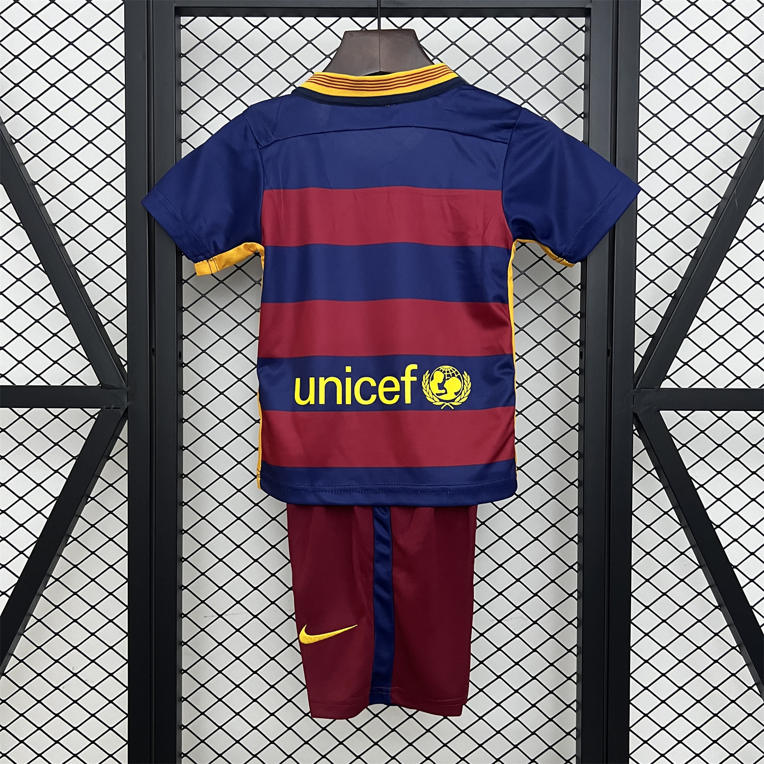foot-Retro Barcelona 2015-16 Home Kids Kit