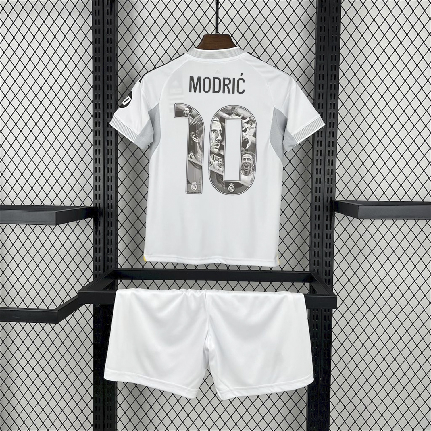 foot-Real Madrid 25-26 Home Modrić Limited Edition Kids Kit - Fans Version