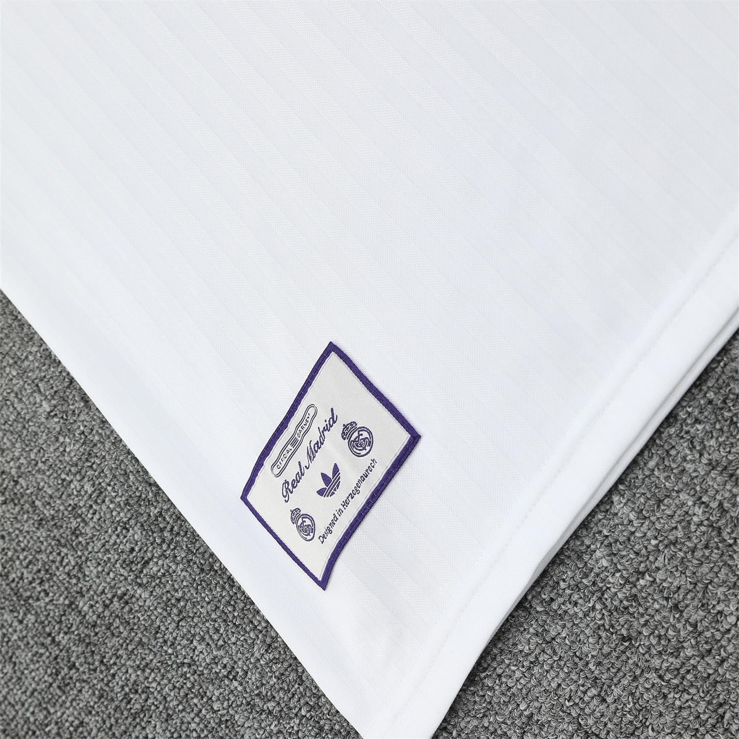 foot-Real Madrid 25-26 Short-Sleeve Training Set - Purple And White Top & Purple Shorts