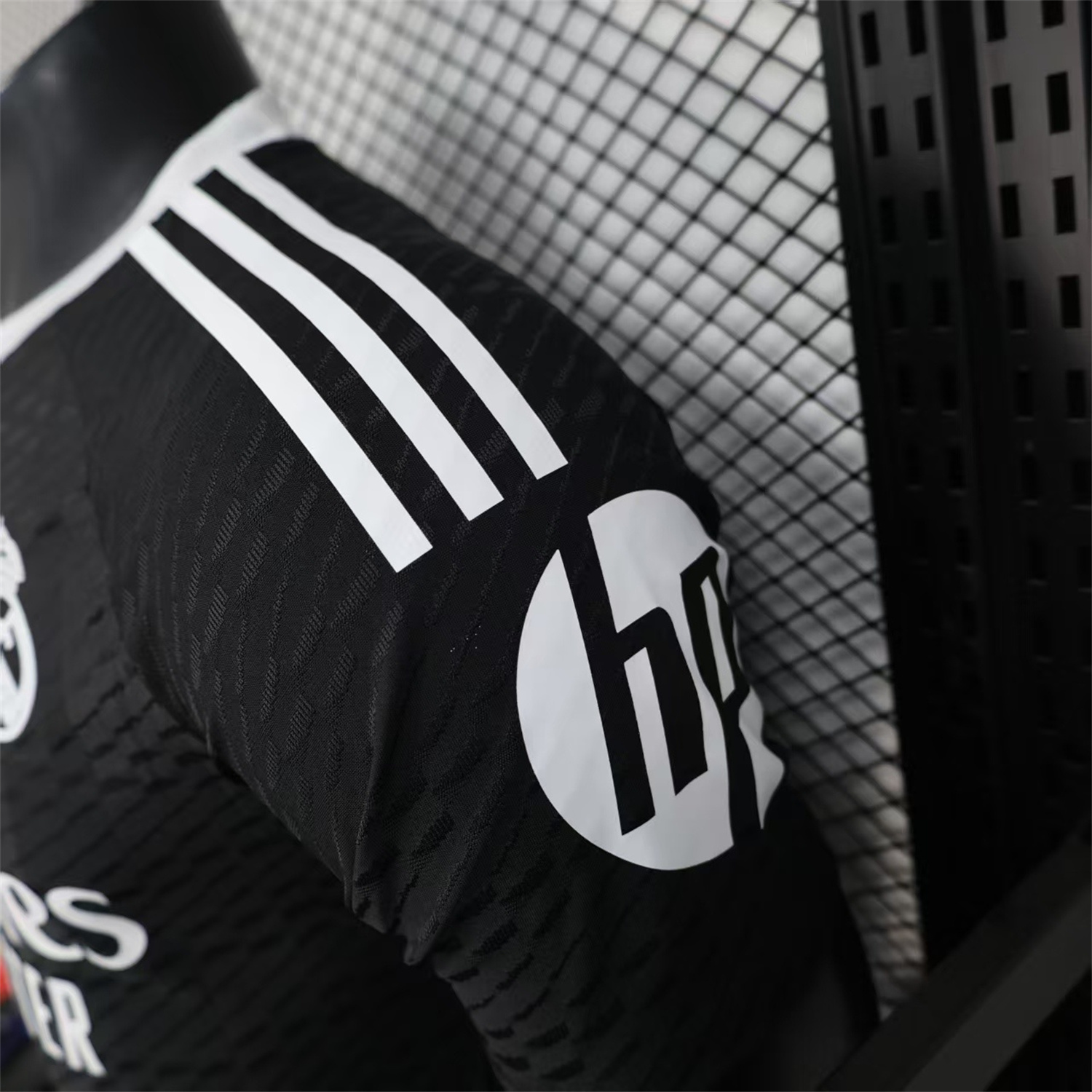 foot-Real Madrid 25-26 Black Terrace Goalkeeper Jersey - Player Version