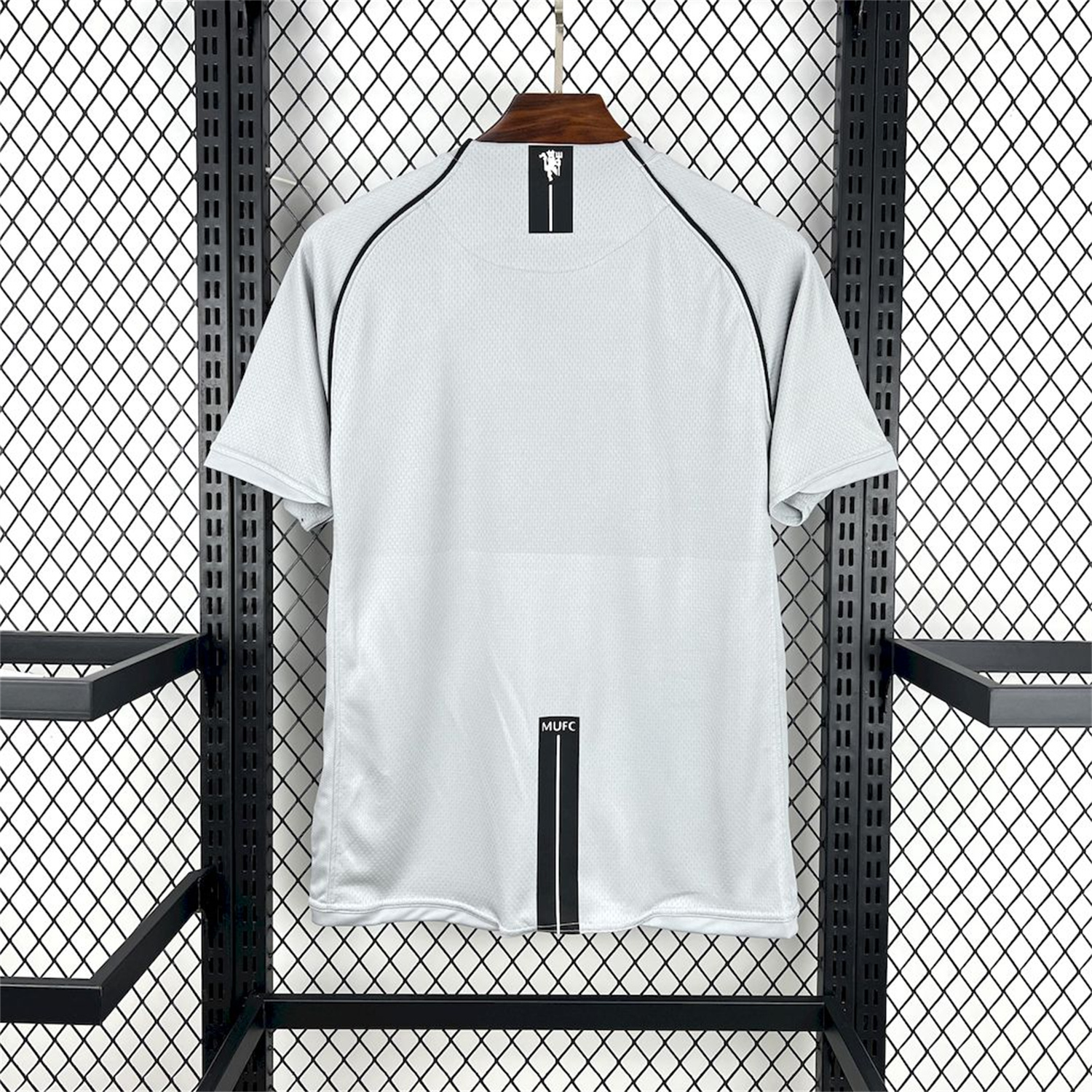 foot-Retro Manchester United 2007-08 Grey Goalkeeper Jersey