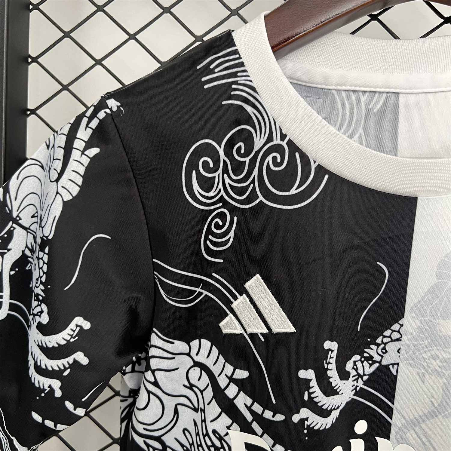 foot-Real Madrid 25-26 Dragon White And Black Special Kids Kit