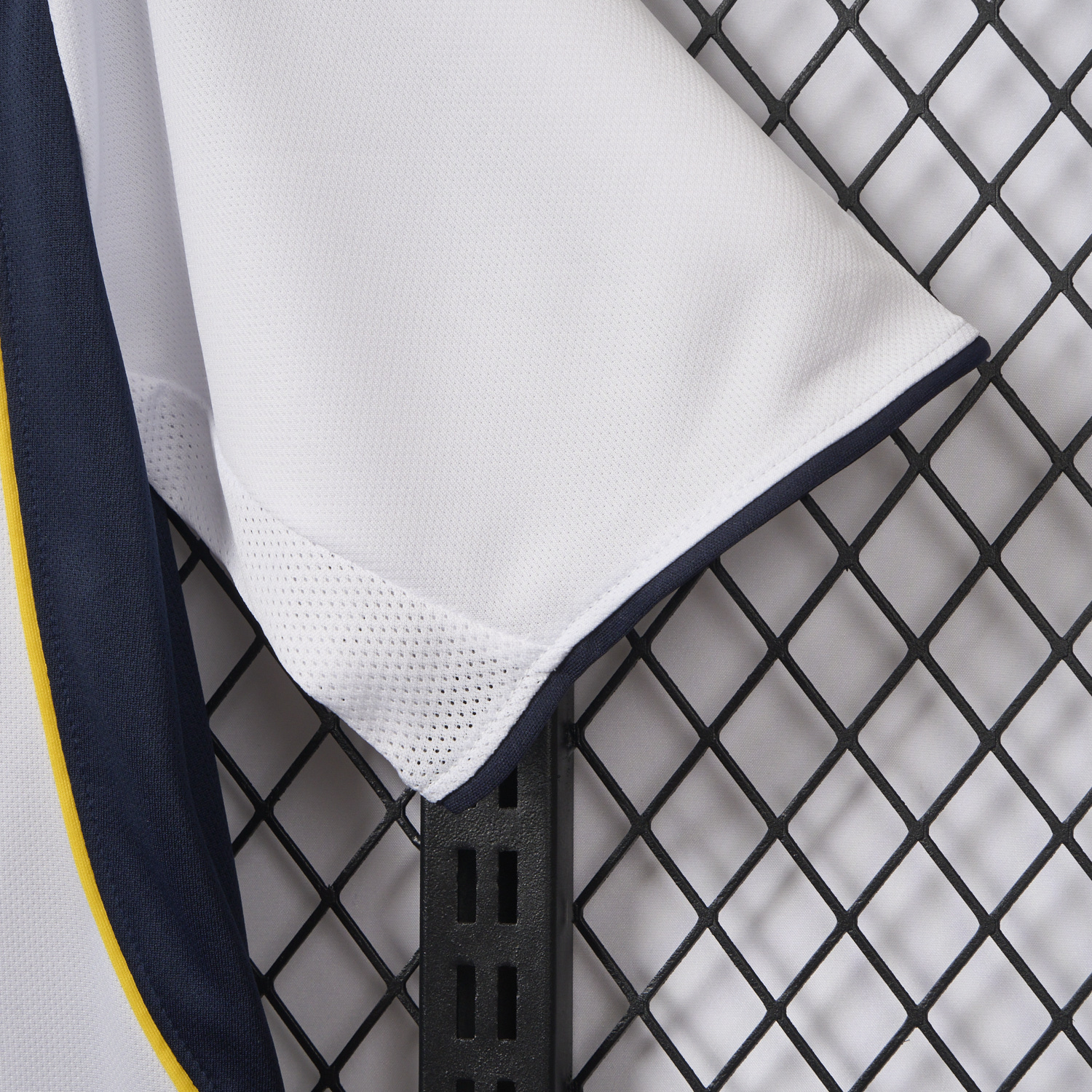 foot-Retro Liver.pool 2000-01 Away Jersey