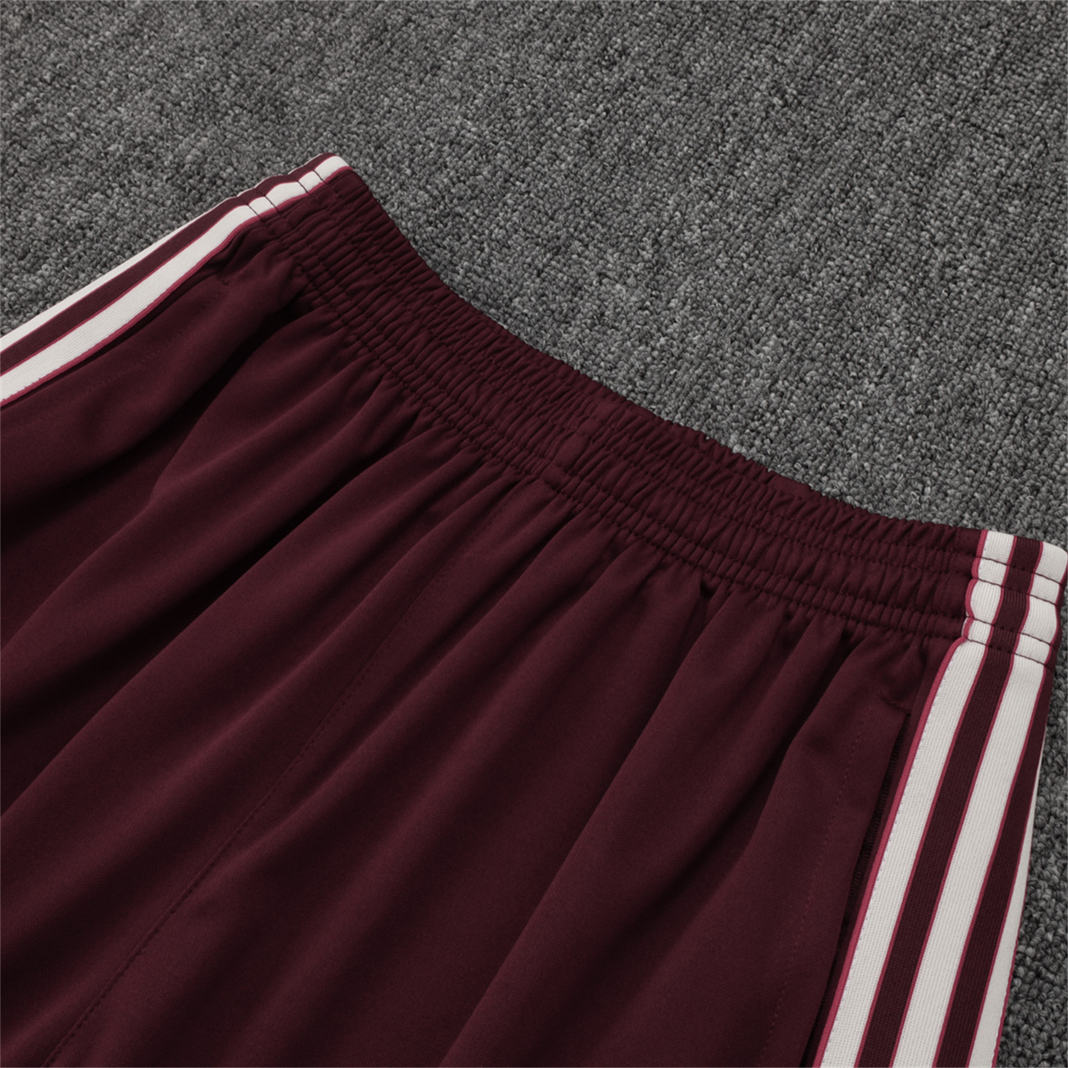 foot-Bayern Munich 25-26 Throwback Trefoil Long Sleeves Training Set - Deep Red