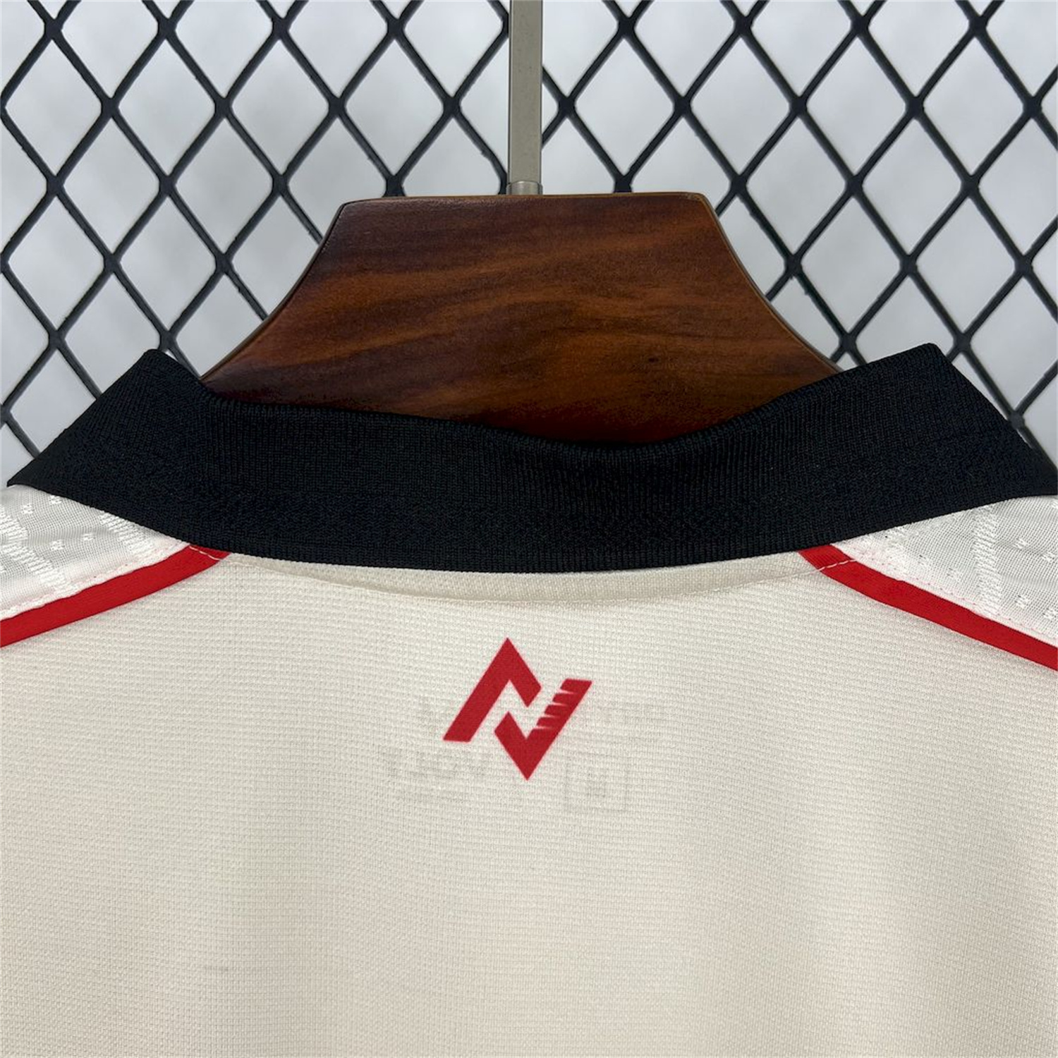 foot-Vitoria 25-26 Beige Goalkeeper Jersey - Fans Version