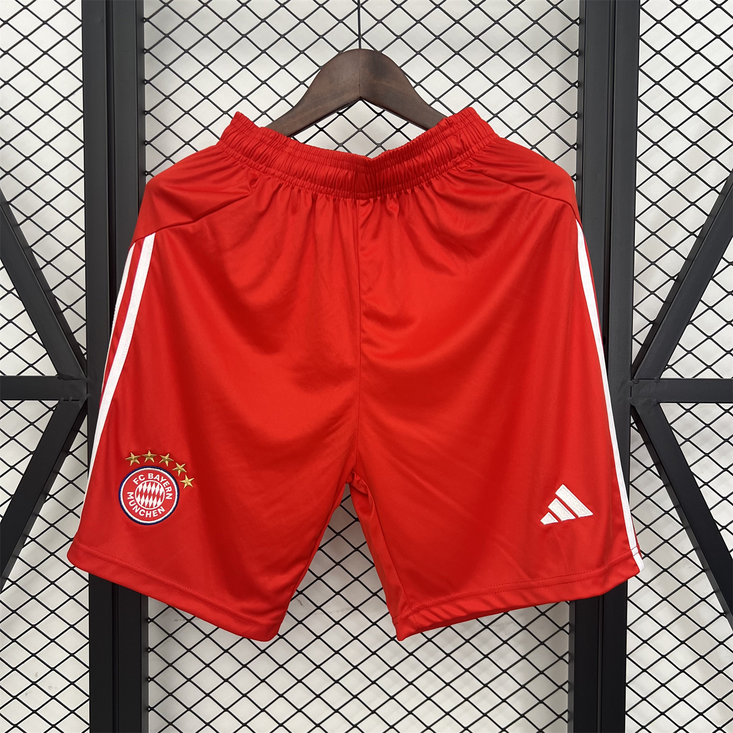 foot-Bayern Munich 25-26 Home Red Shorts - Fans Version