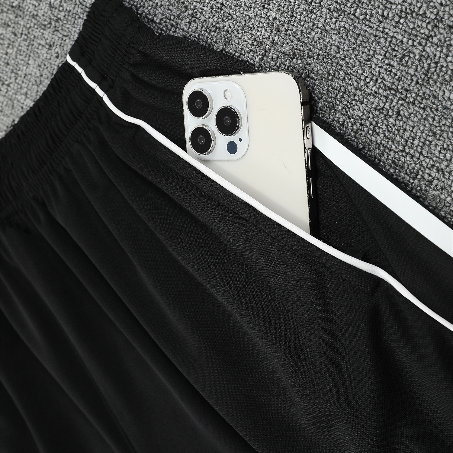 foot-Real Madrid 25-26 Short-Sleeve Training Set - Grey And White Top & Black Shorts