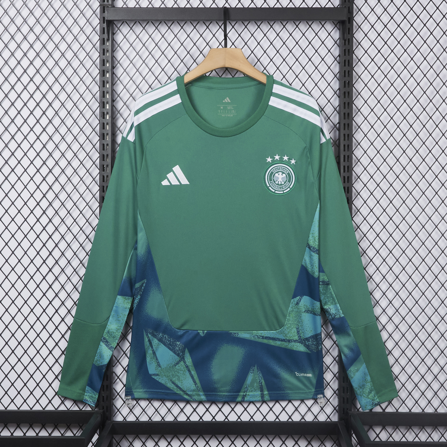 SIUjerseys-Germany 2026 Goalkeeper Green Long Sleeves Jersey - Fans Version