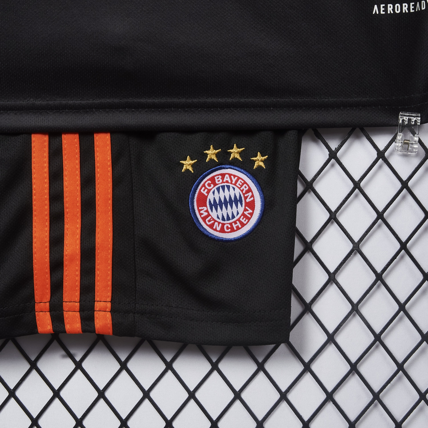 foot-Retro Bayern Munich 2016-17 Away Men's Adult Jersey Set - Fans Version