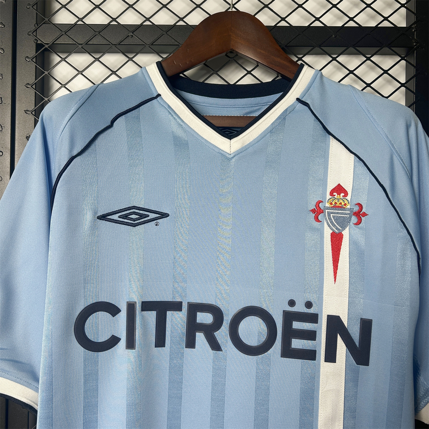 foot-Retro Celta Vigo 2001-02 Home Jersey