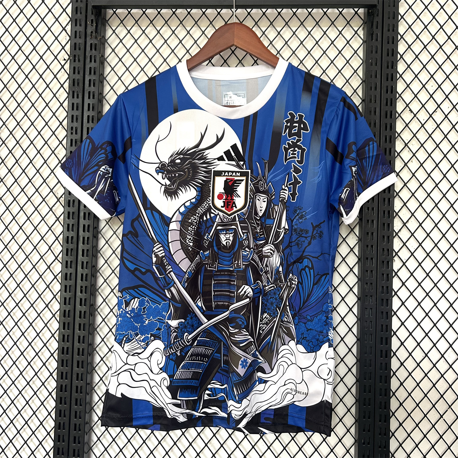 foot-Japan 25-26 Two Blue Warriors And A Dragon Under The Moon Blue Special Jersey - Fans Version