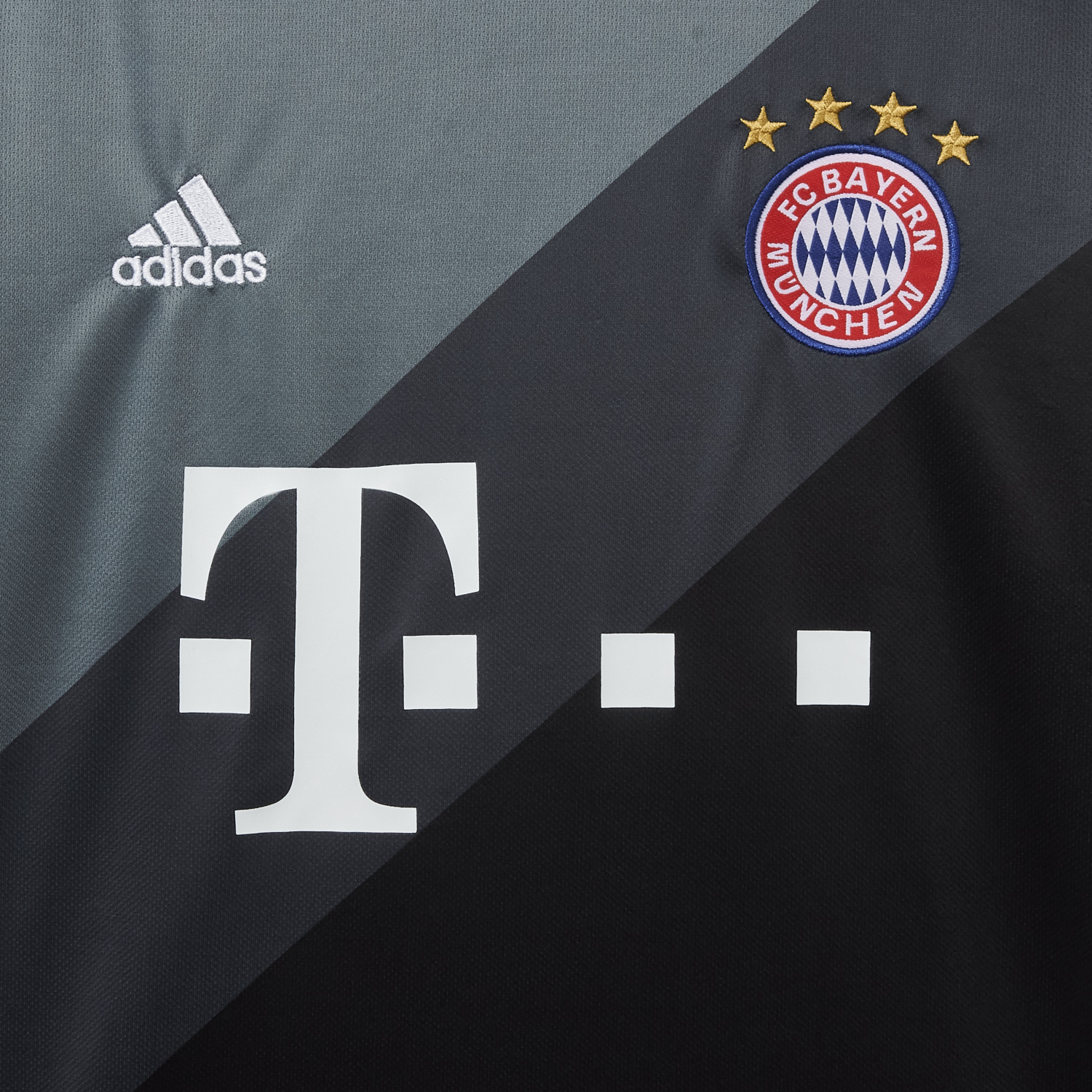 foot-Retro Bayern Munich 2016-17 Away Jersey
