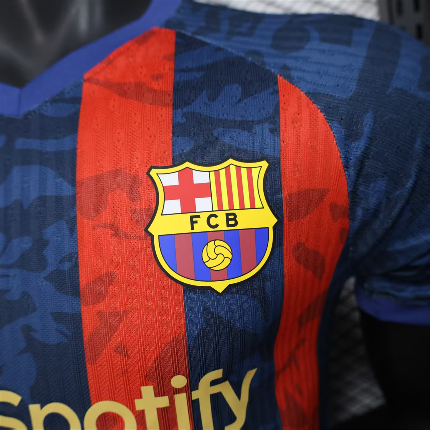 foot-Barcelona 25-26 Yellow Spotify Logo Red & Blue Lines Special Jersey - Player Version