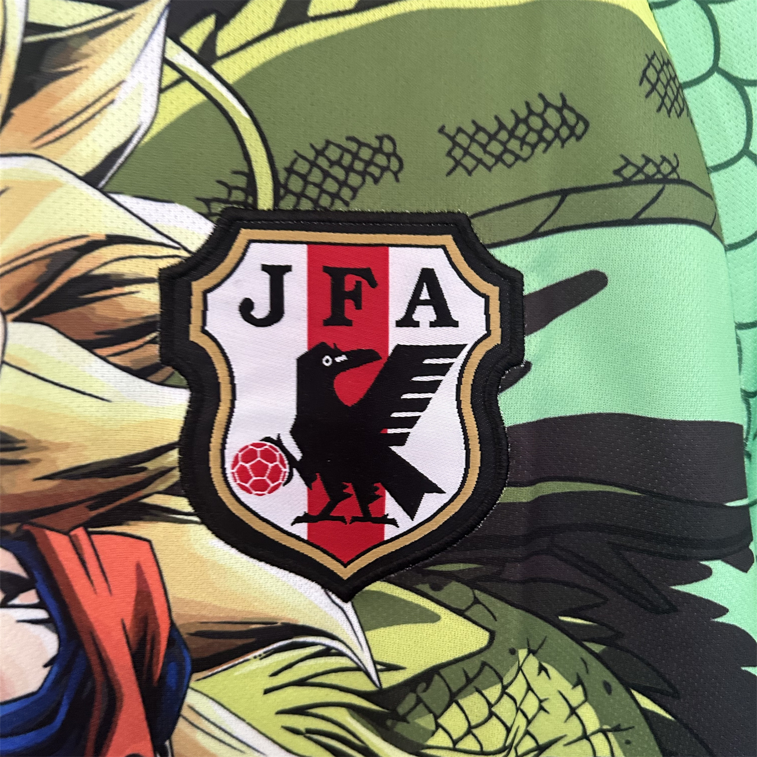 foot-Japan 25-26 Dragon Ball Golden Hair Goku Green Special Jersey - Fans Version