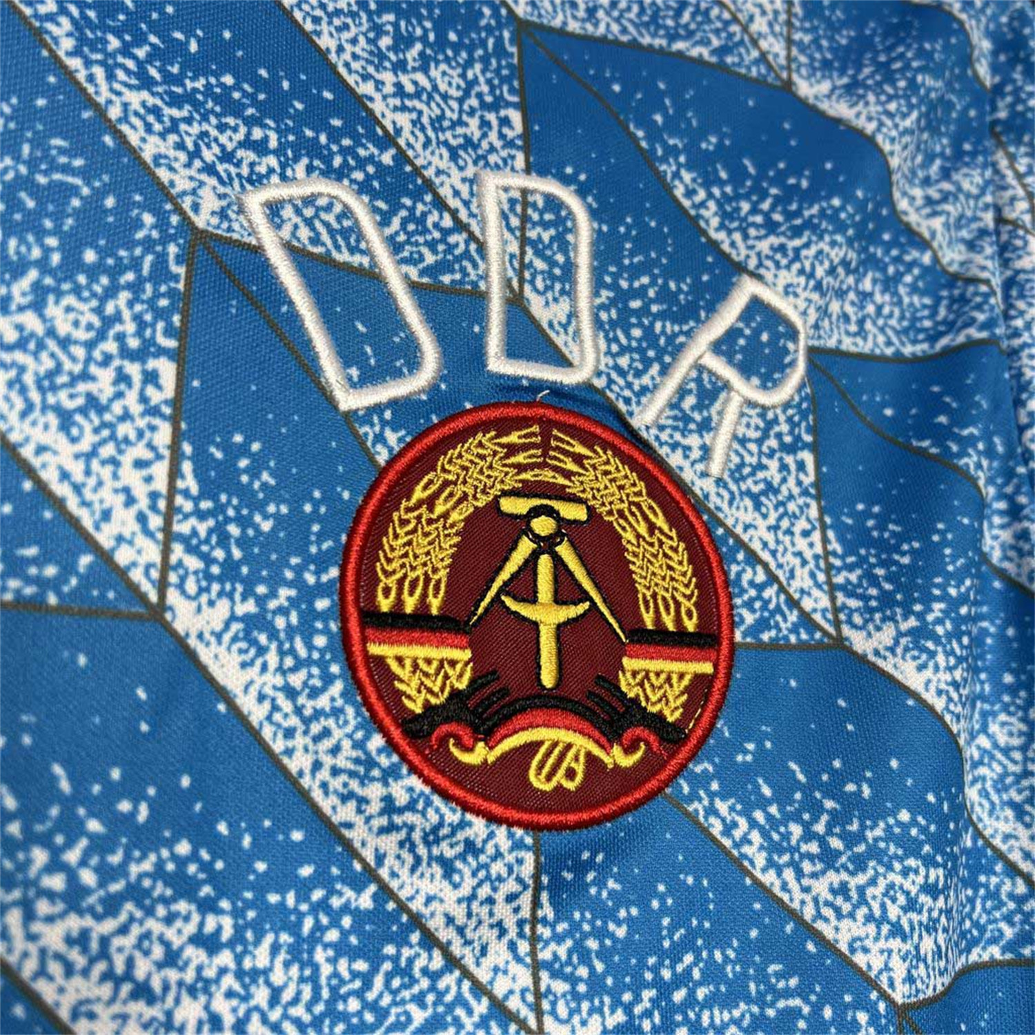 foot-Retro East Germany 1988 Away Long Sleeves Jersey