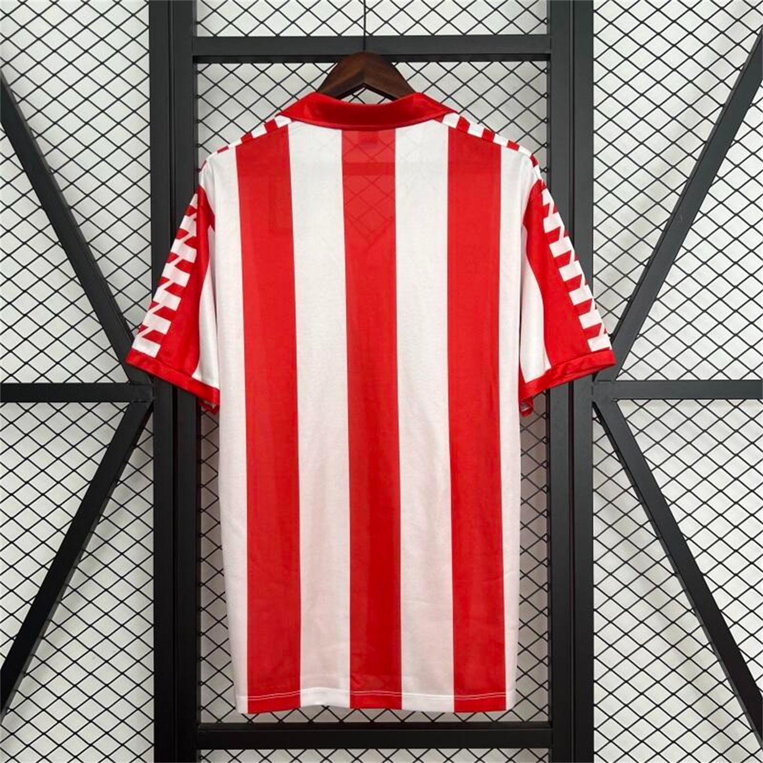 foot-Retro Atletico Madrid 1982-83 Home Jersey