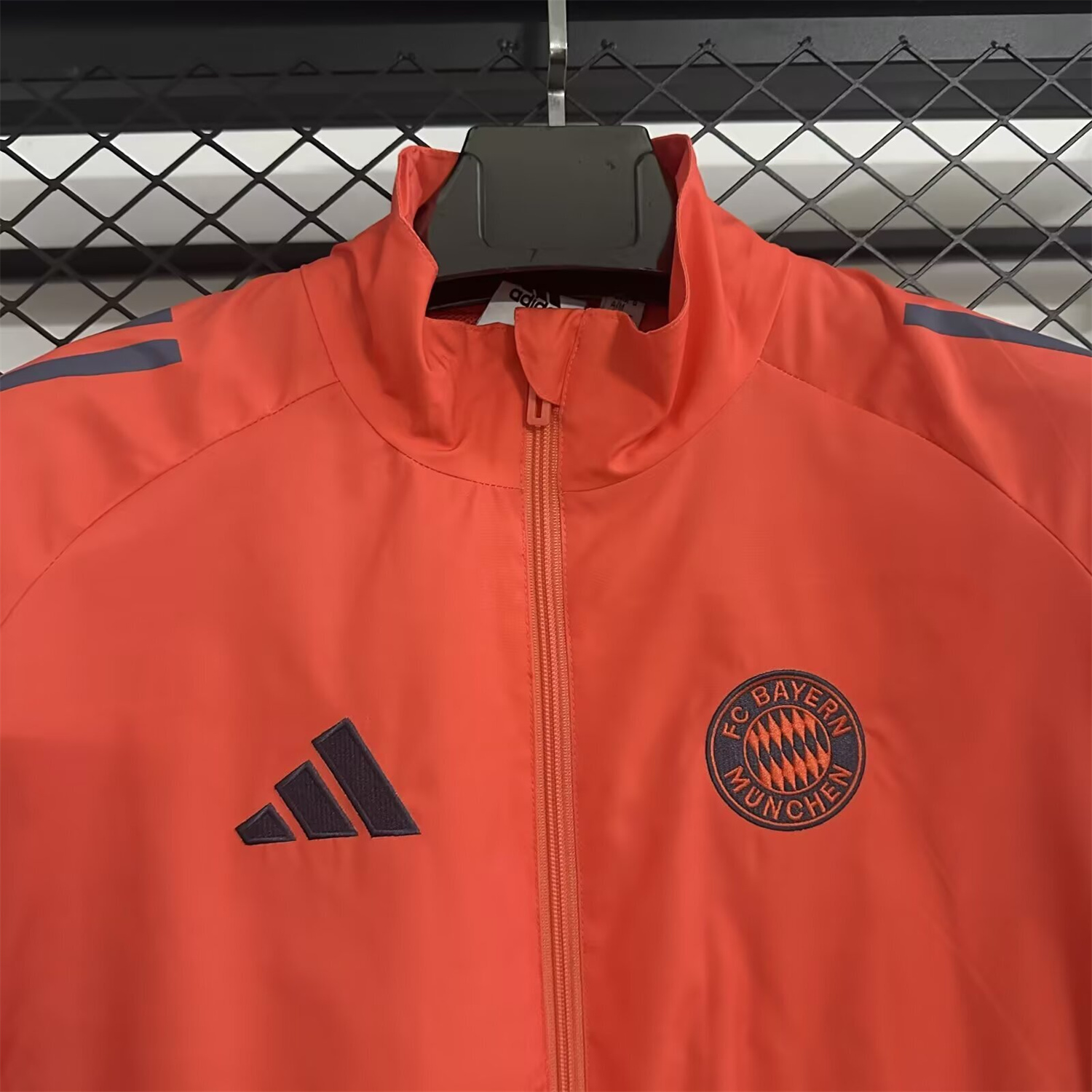 foot-Bayern Munich 25-26 Training Windbreaker Jacket - Orange