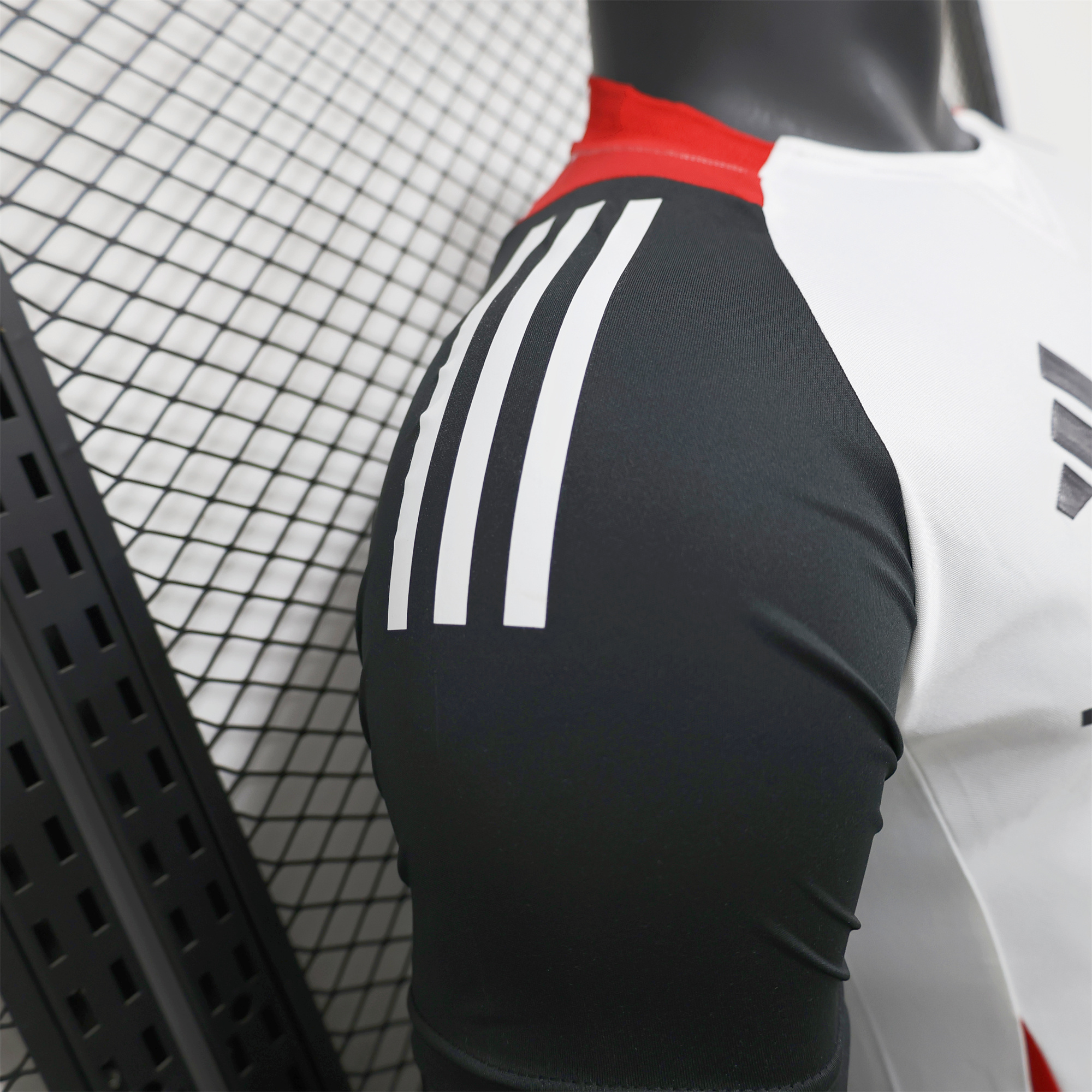 ManixJersey.com | Manchester United 24-25 White Training 3 Jersey - Player Version -Customize Name, Number and Patch | Worldwide Shipping