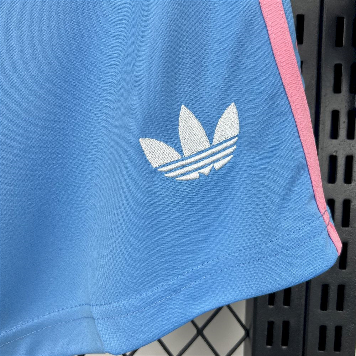 foot-INT M.A.M 25-26 Third Blue Shorts - Fans Version