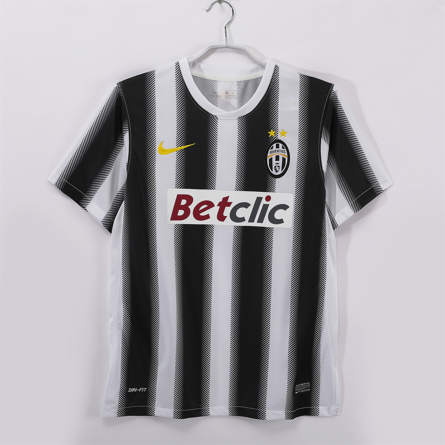 foot-Retro Juventus 2011-12 Home Jersey