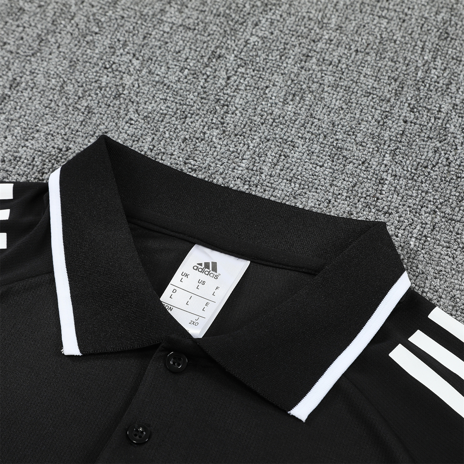 Unitedfootballkit.com | Real Madrid 25-26 POLO Short-Sleeve Training Set - Black Top and Black Pants -Customize Name, Number and Patch | Worldwide Shipping