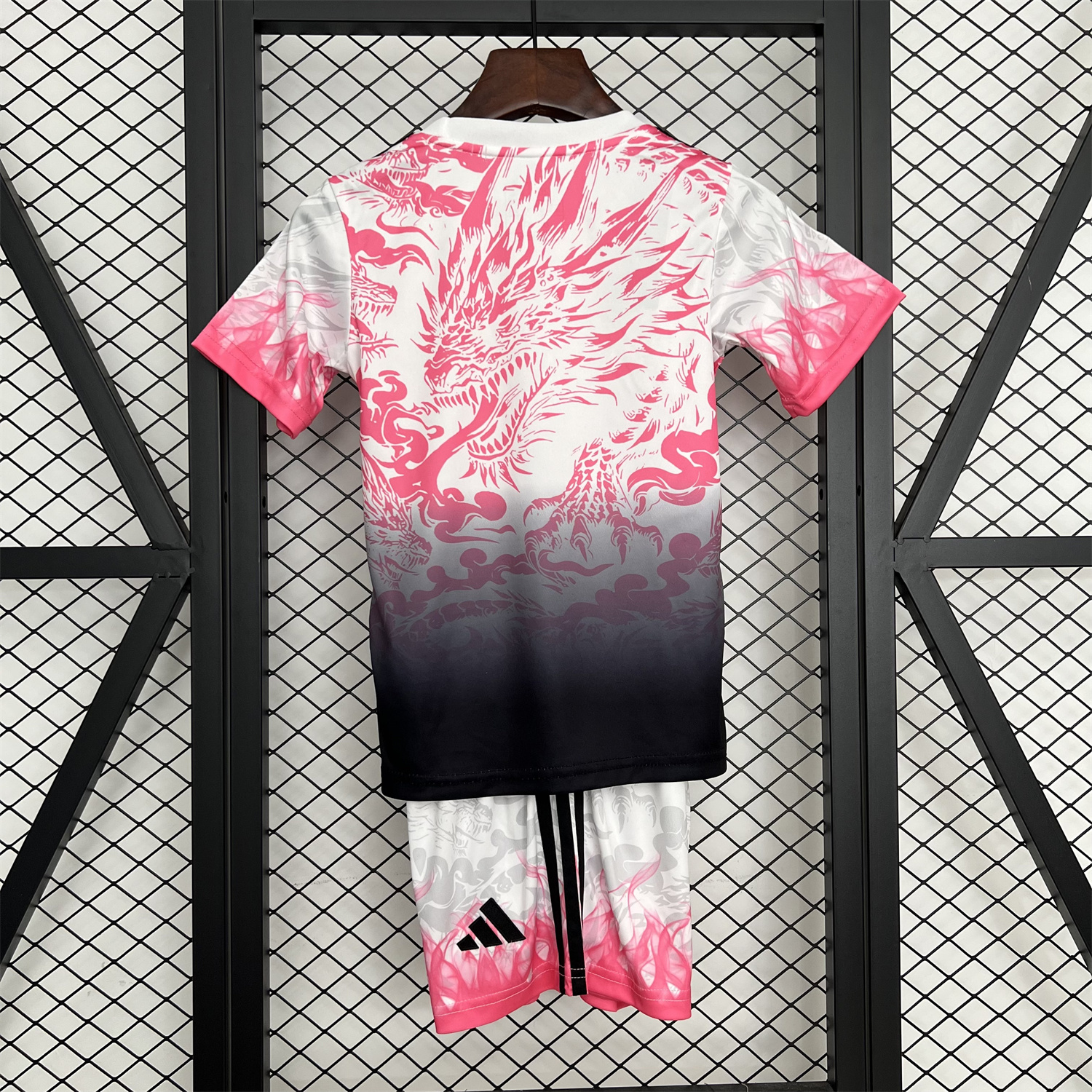 SIUjerseys-Real Madrid 25-26 Dragon Pink And Black Special Kids Kit