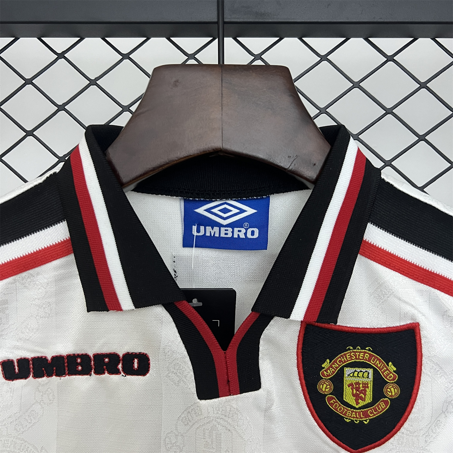 foot-Retro Manchester United 1997-98 Away Kids Kit