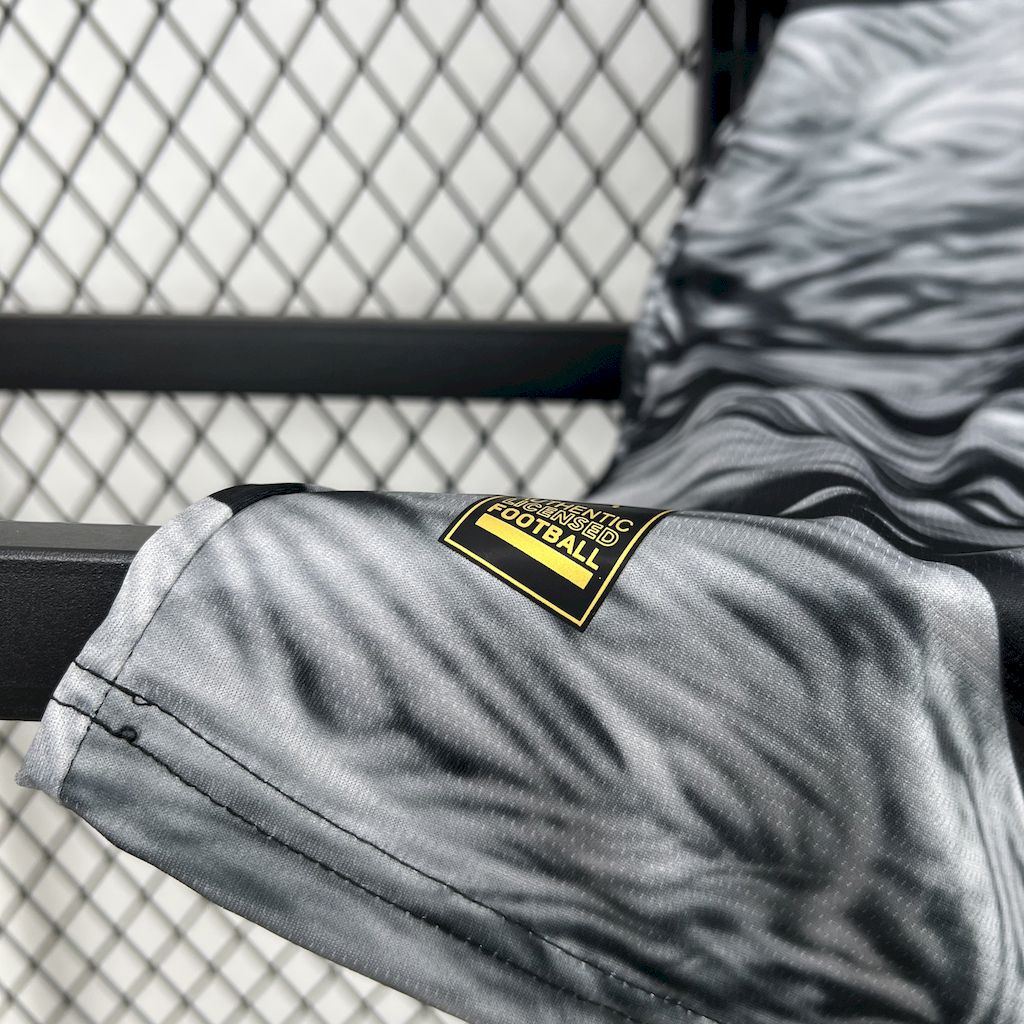 ManixJersey.com | Manchester City 24-25 Black White Fan-designed Special Edition Jersey - Fans Version -Customize Name, Number and Patch | Worldwide Shipping